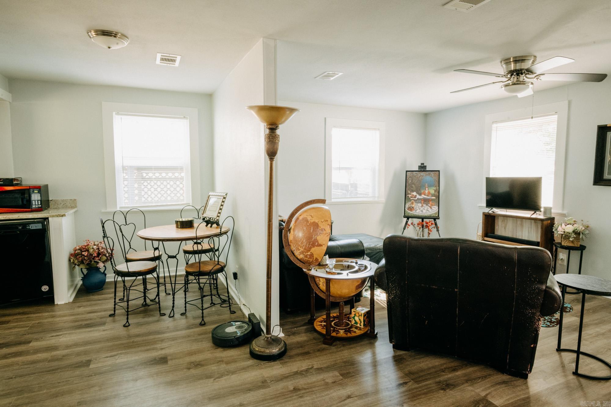 523 Cox Street Property Photo 14