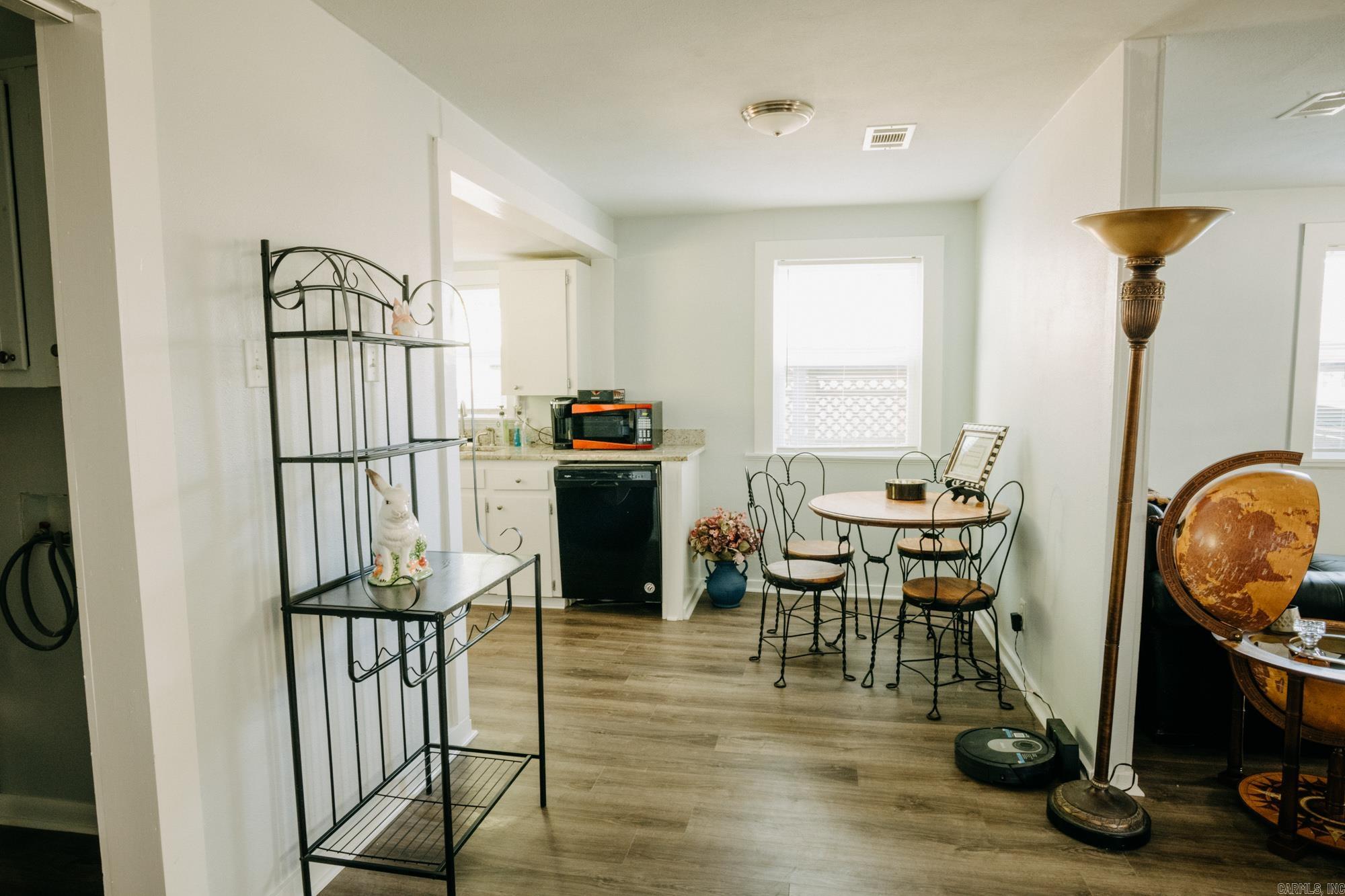 523 Cox Street Property Photo 15