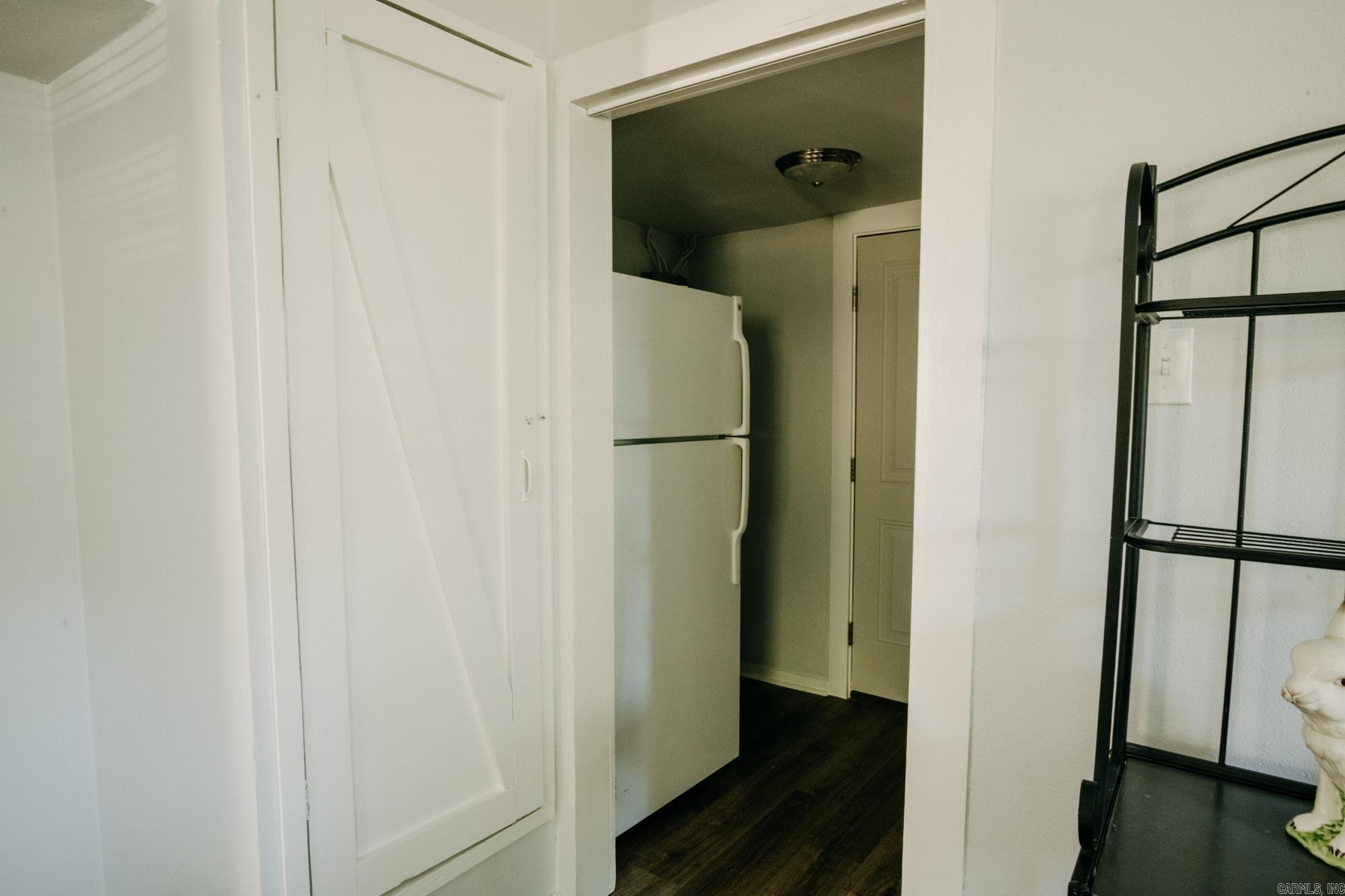 523 Cox Street Property Photo 17