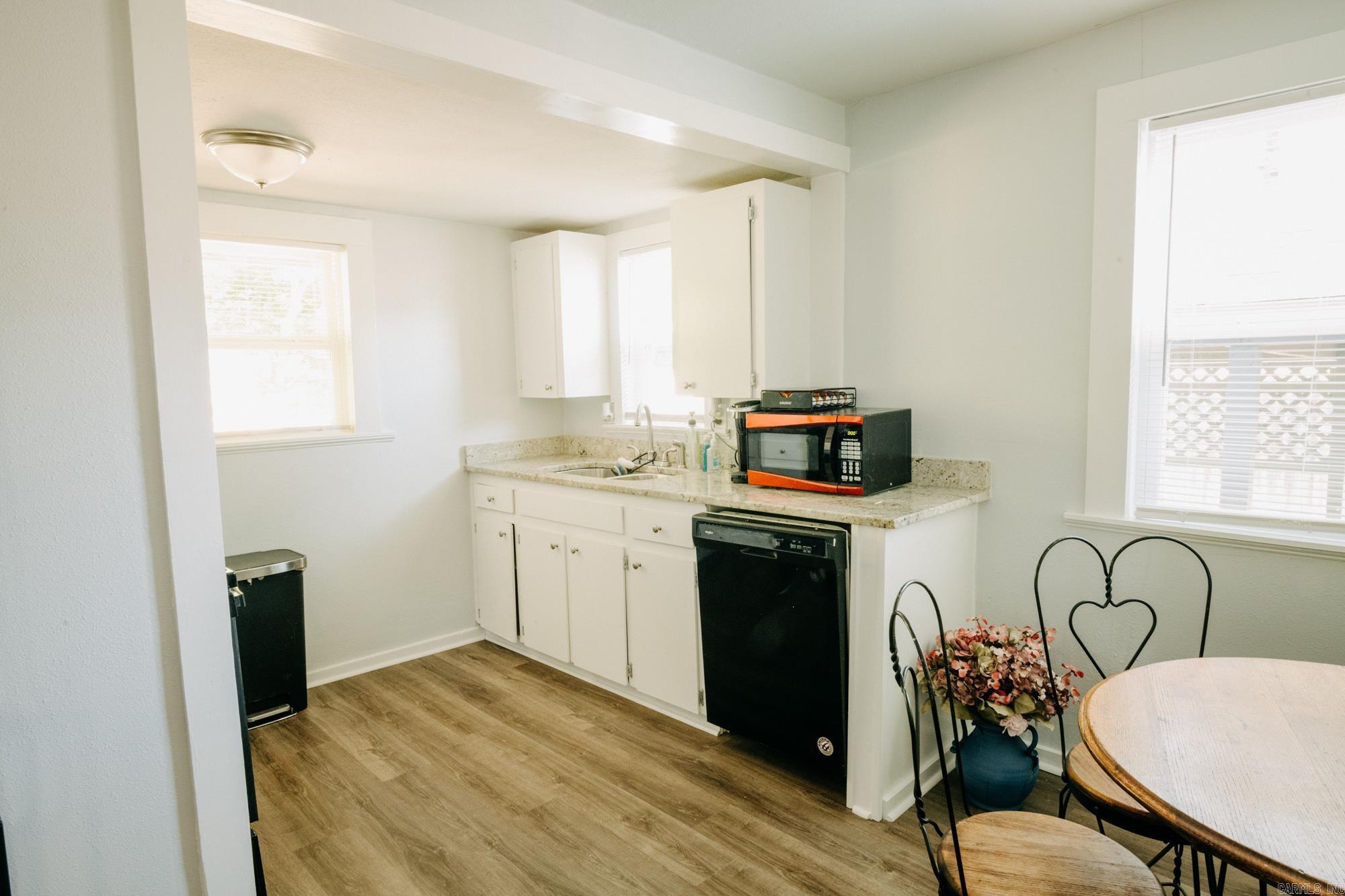 523 Cox Street Property Photo 21
