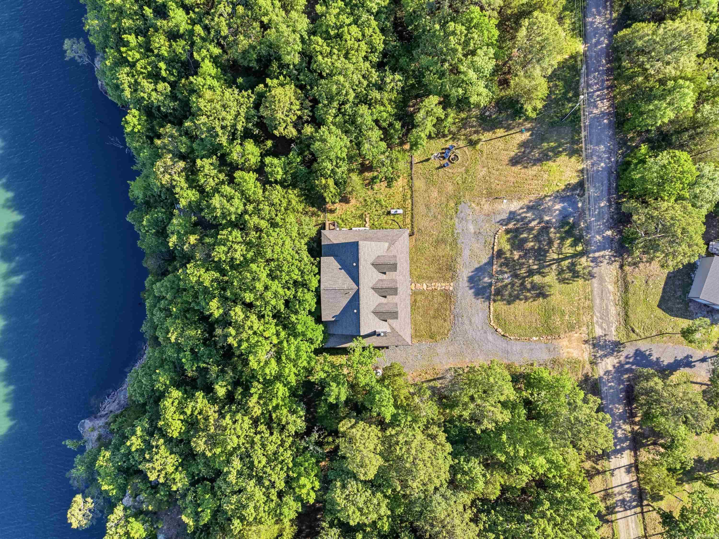 3247 Dug Hill Road Property Photo 2
