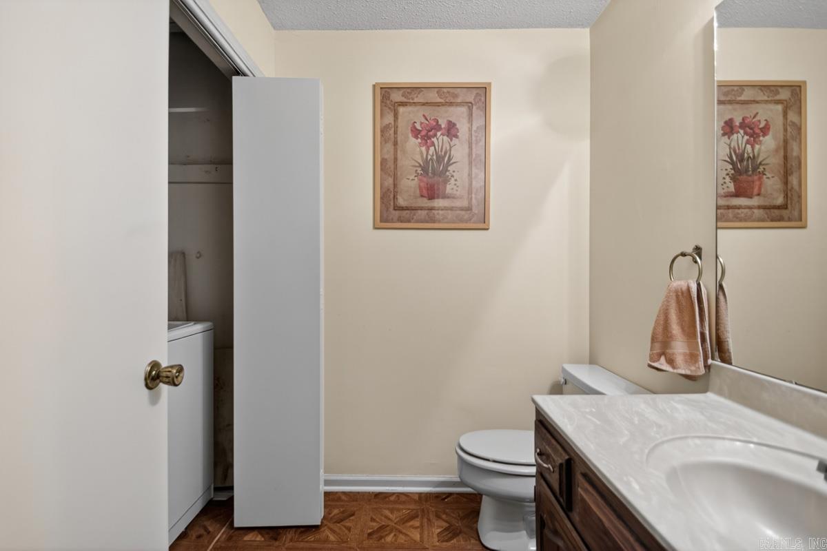 21 Woodlore Circle Property Photo 19