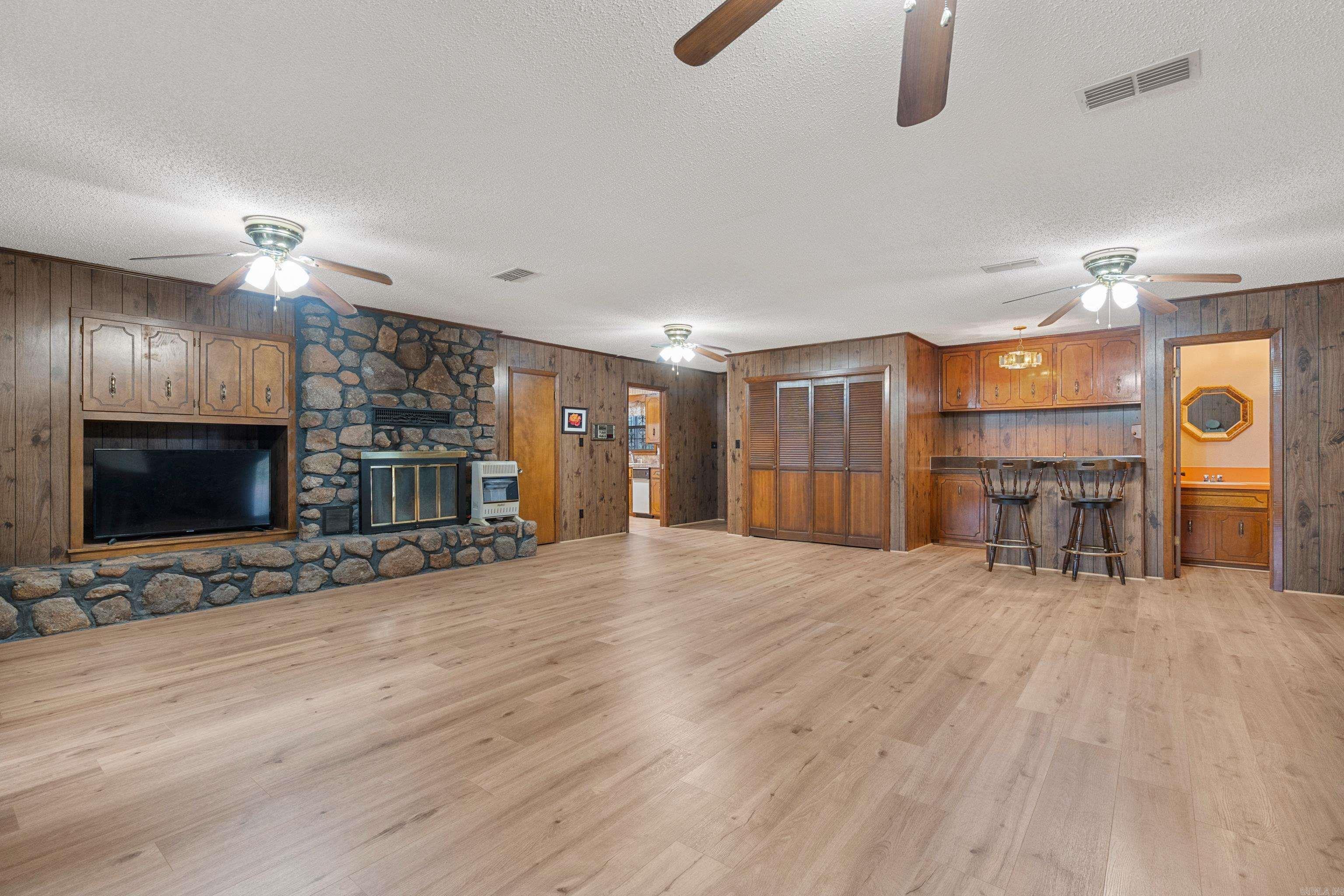 1068 Spring House Road Property Photo 6