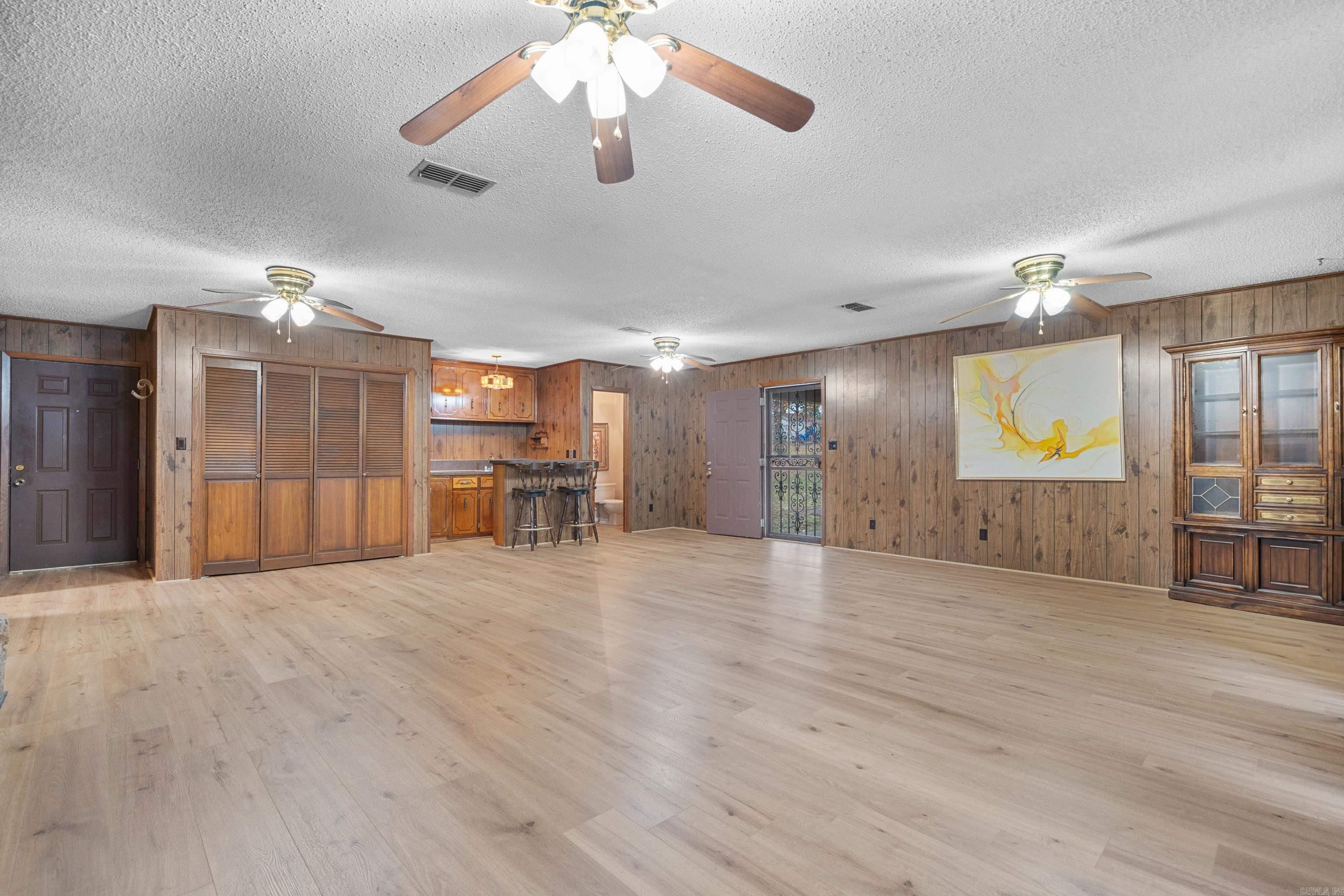 1068 Spring House Road Property Photo 7