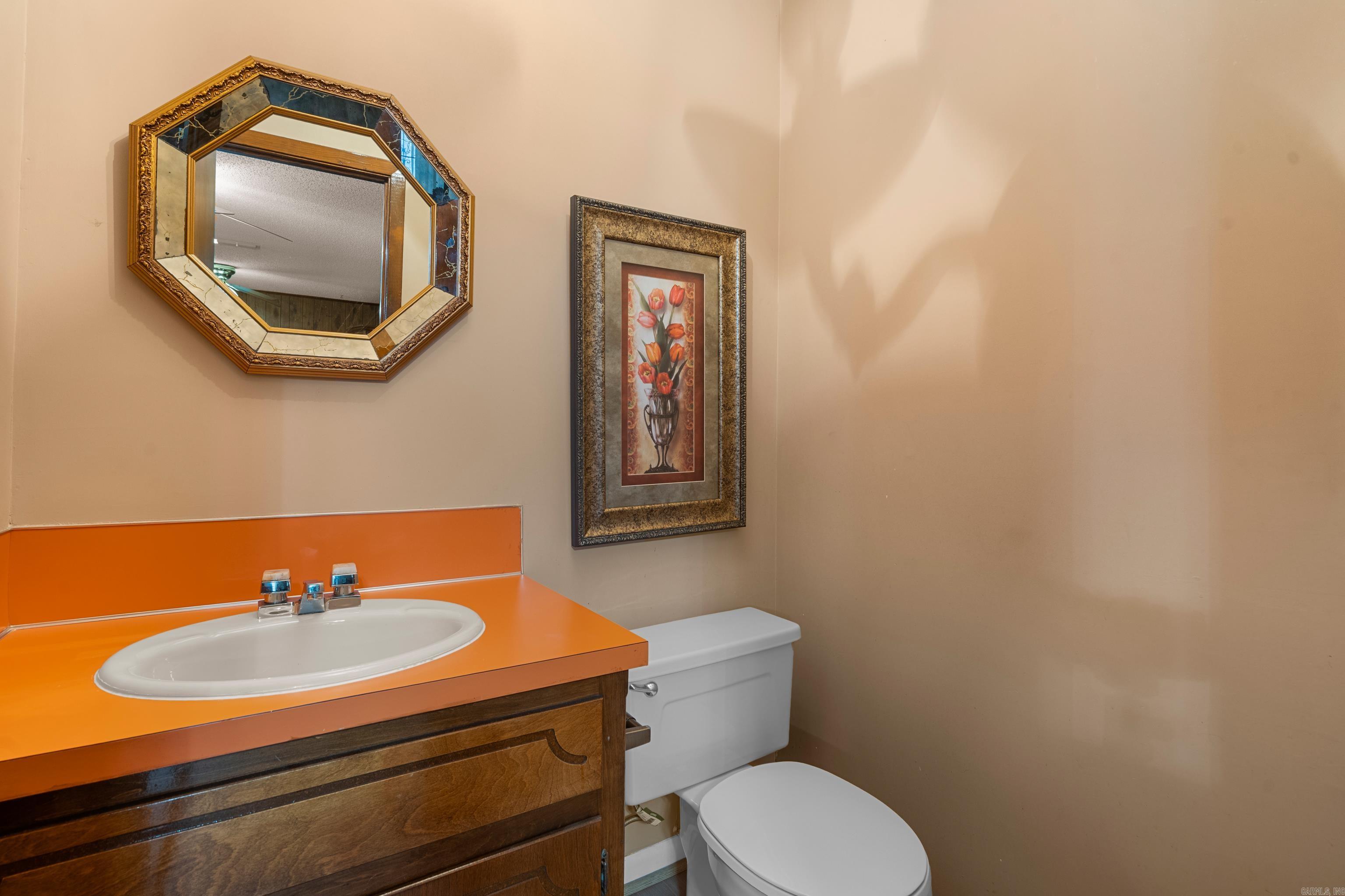 1068 Spring House Road Property Photo 12