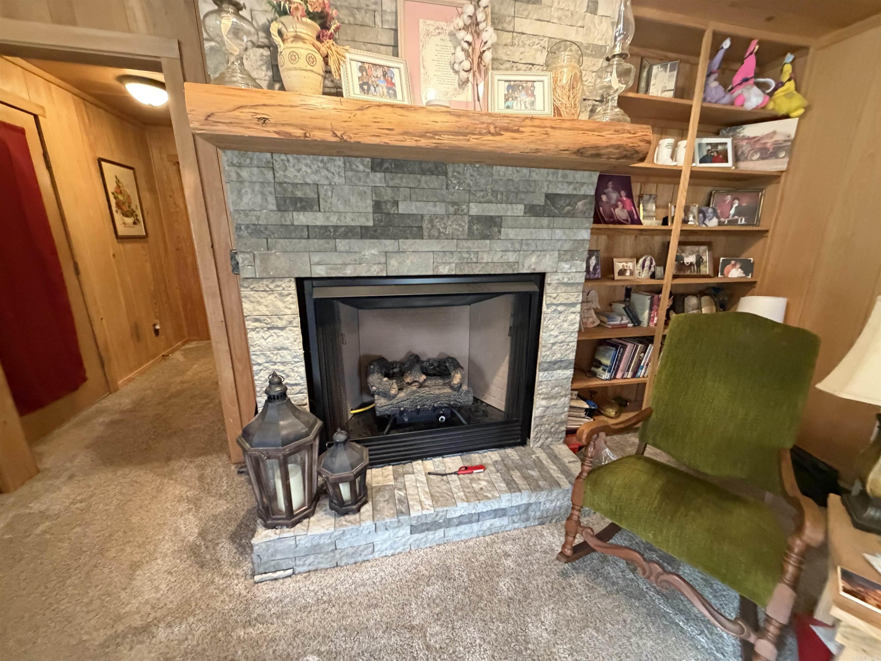 498 Wood Street Property Photo 7