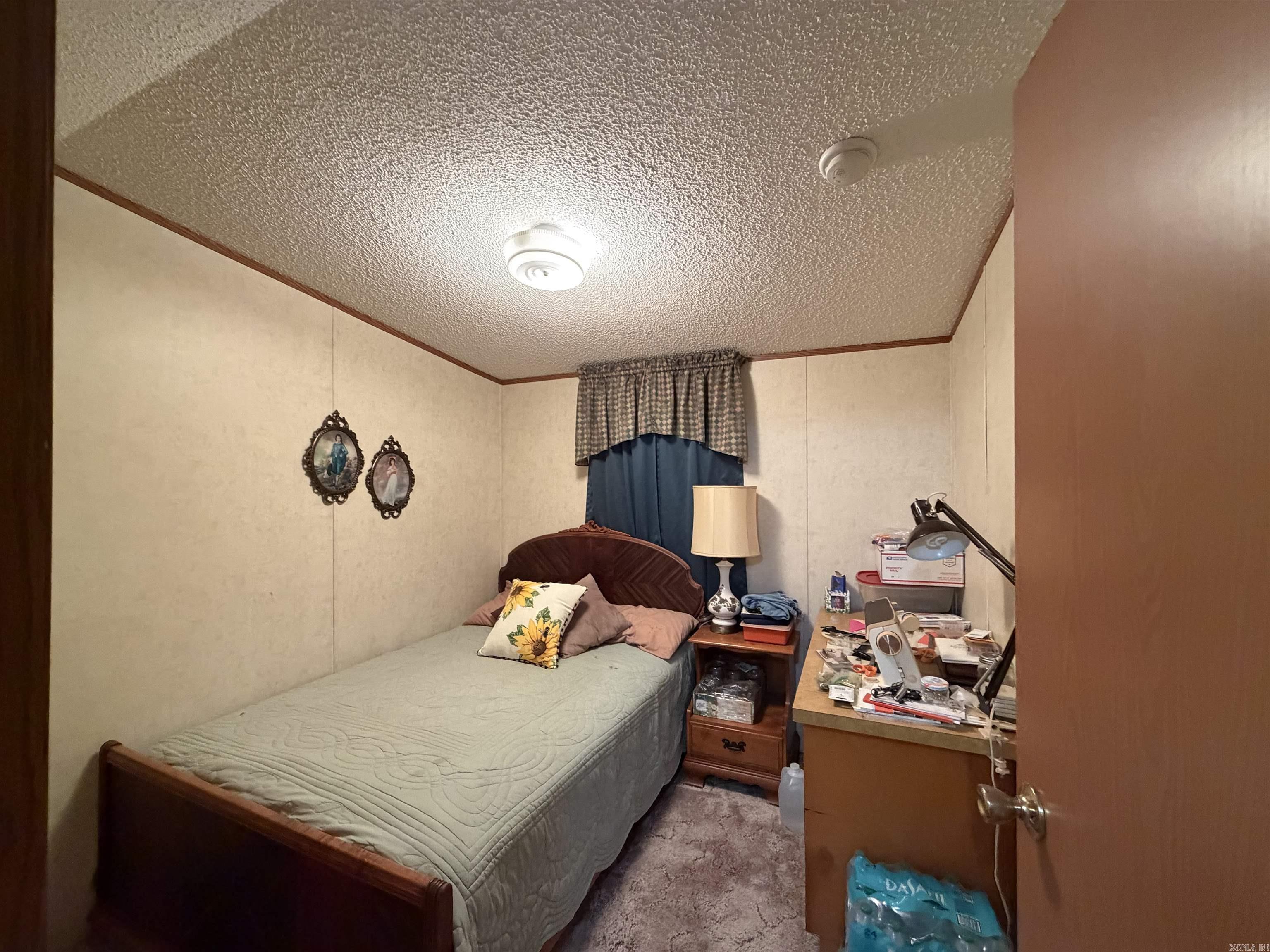 498 Wood Street Property Photo 12