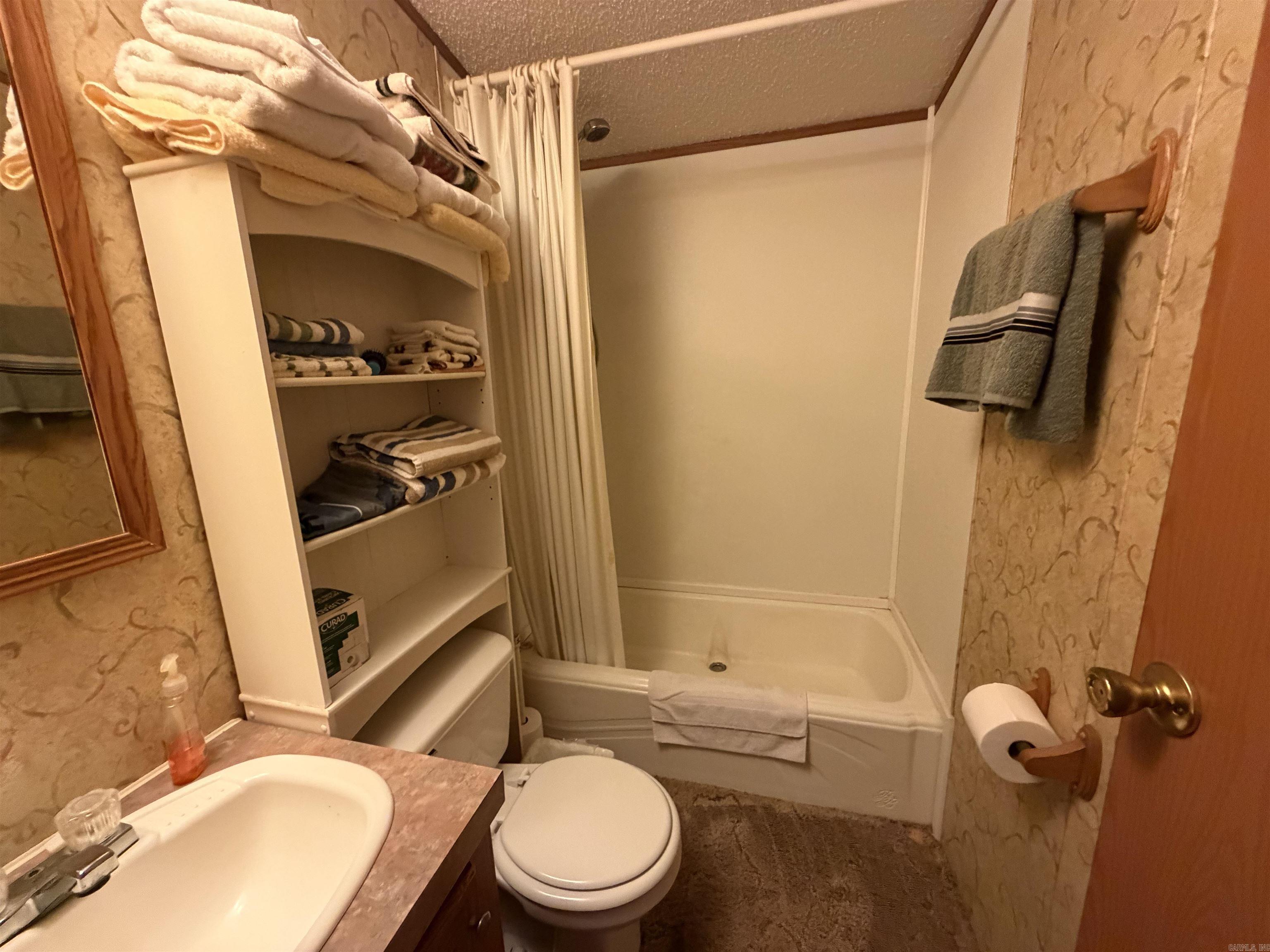 498 Wood Street Property Photo 13