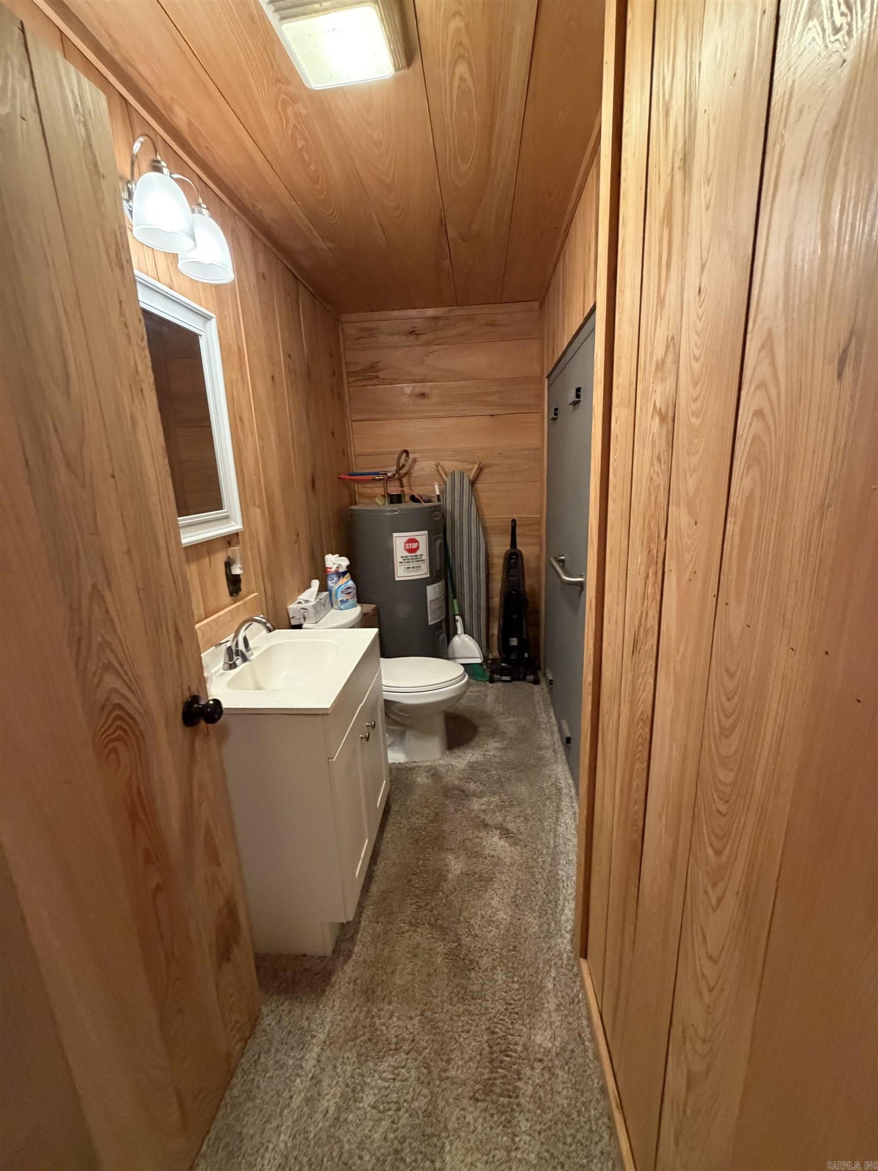 498 Wood Street Property Photo 22