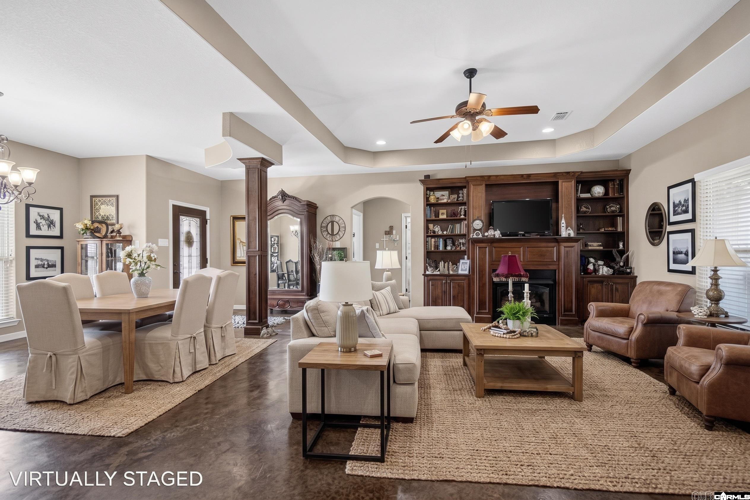 115 Pebble Loop Property Photo 4