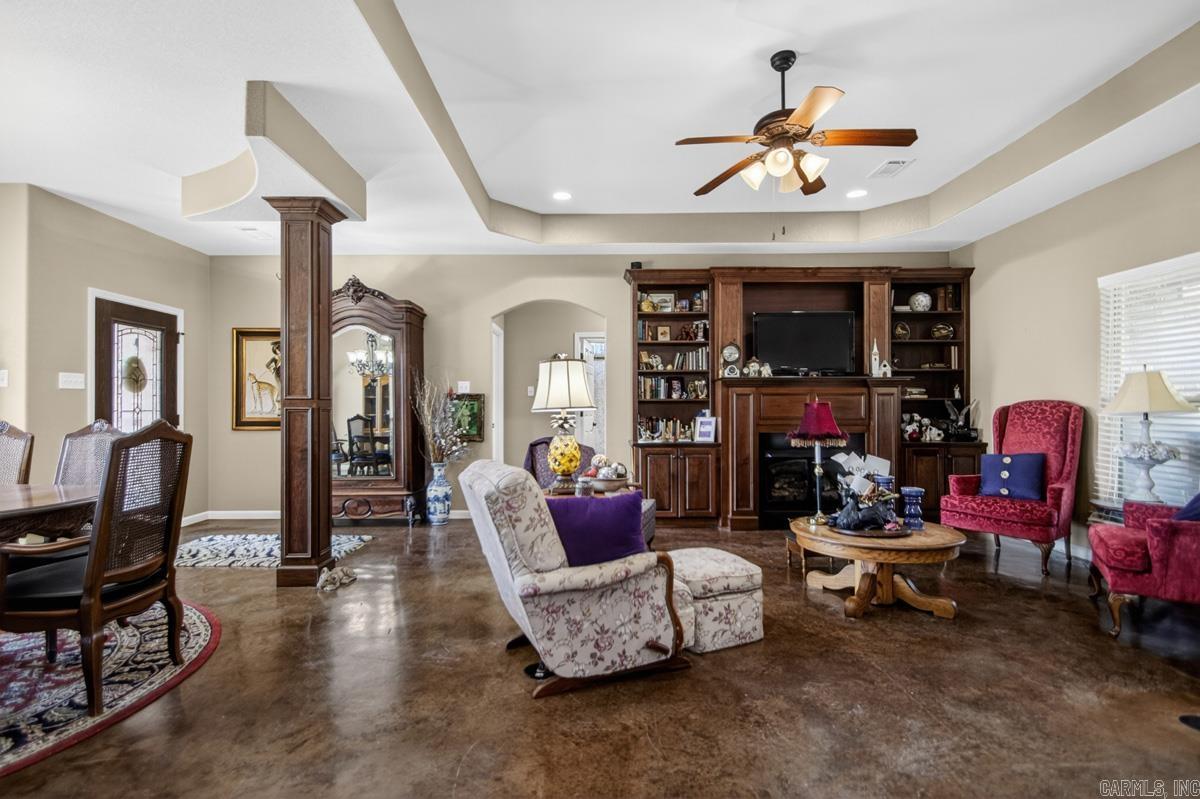 115 Pebble Loop Property Photo 7