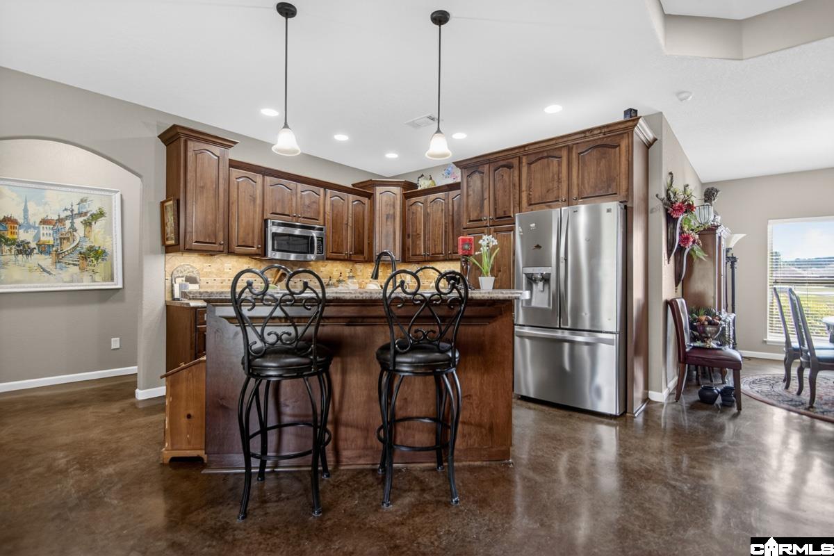 115 Pebble Loop Property Photo 6