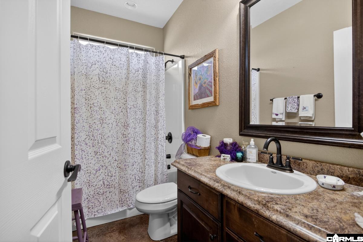 115 Pebble Loop Property Photo 10