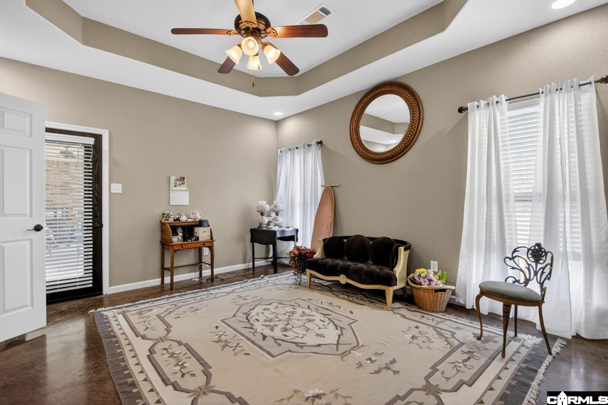 115 Pebble Loop Property Photo 13