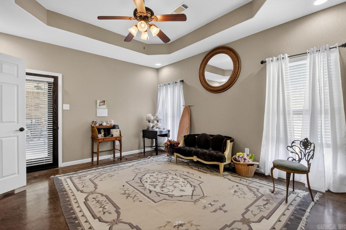 115 Pebble Loop Property Photo 18