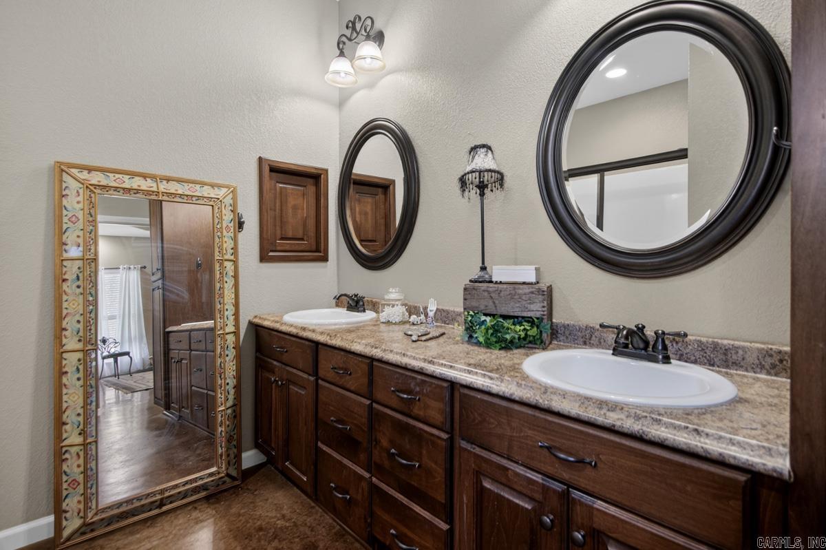115 Pebble Loop Property Photo 20