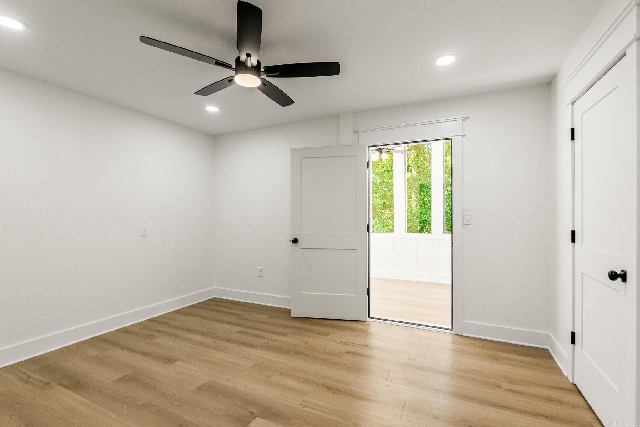 210 Kemp Street Property Photo 43