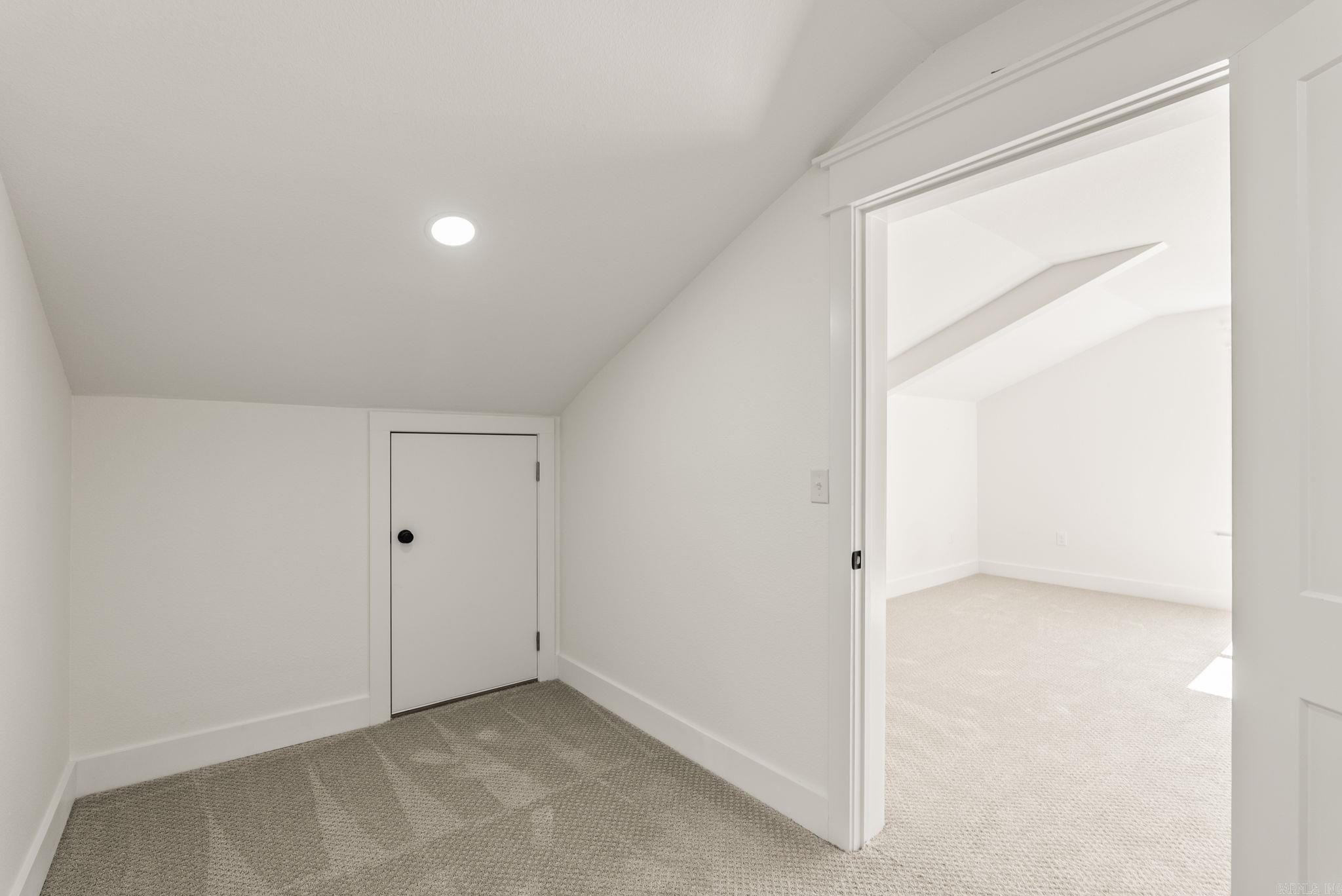210 Kemp Street Property Photo 47