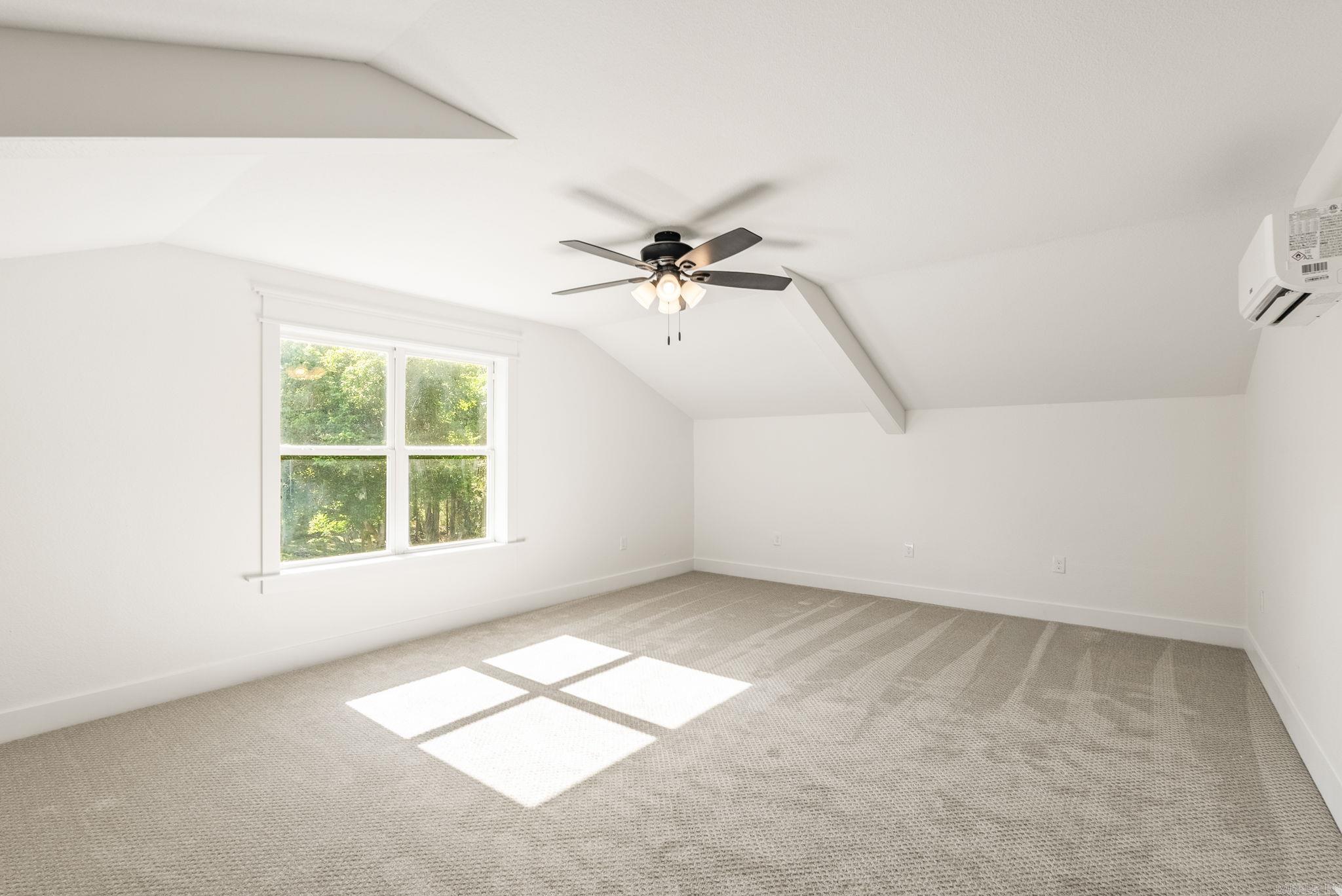 210 Kemp Street Property Photo 48