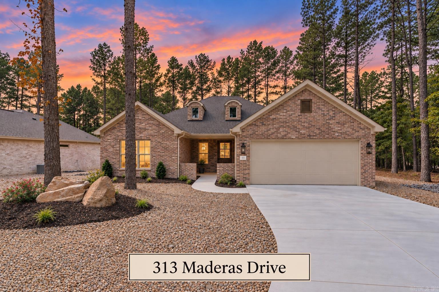 313 Maderas Drive Property Photo 1