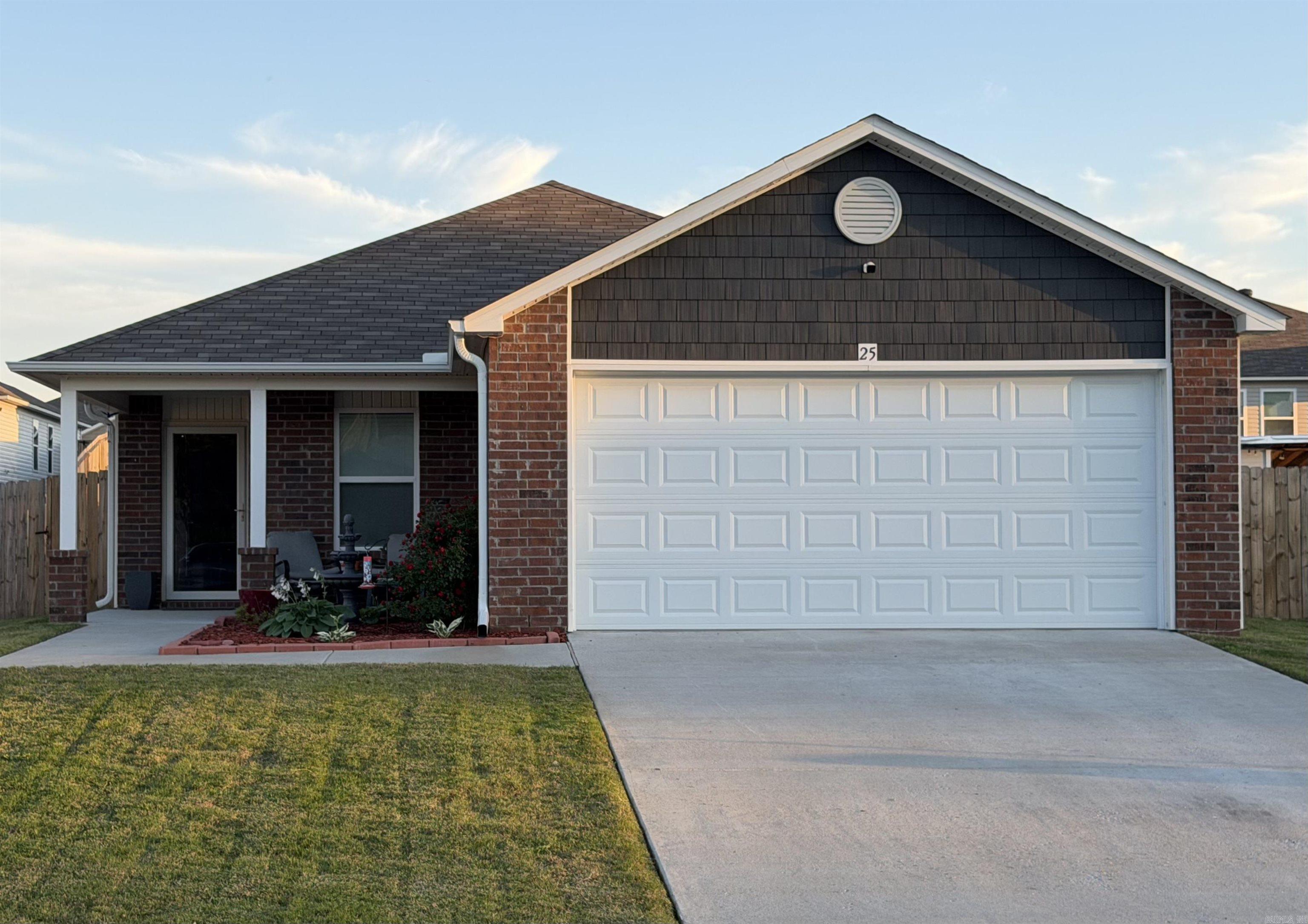 25 Swayze Rhys Ln. Property Photo 3