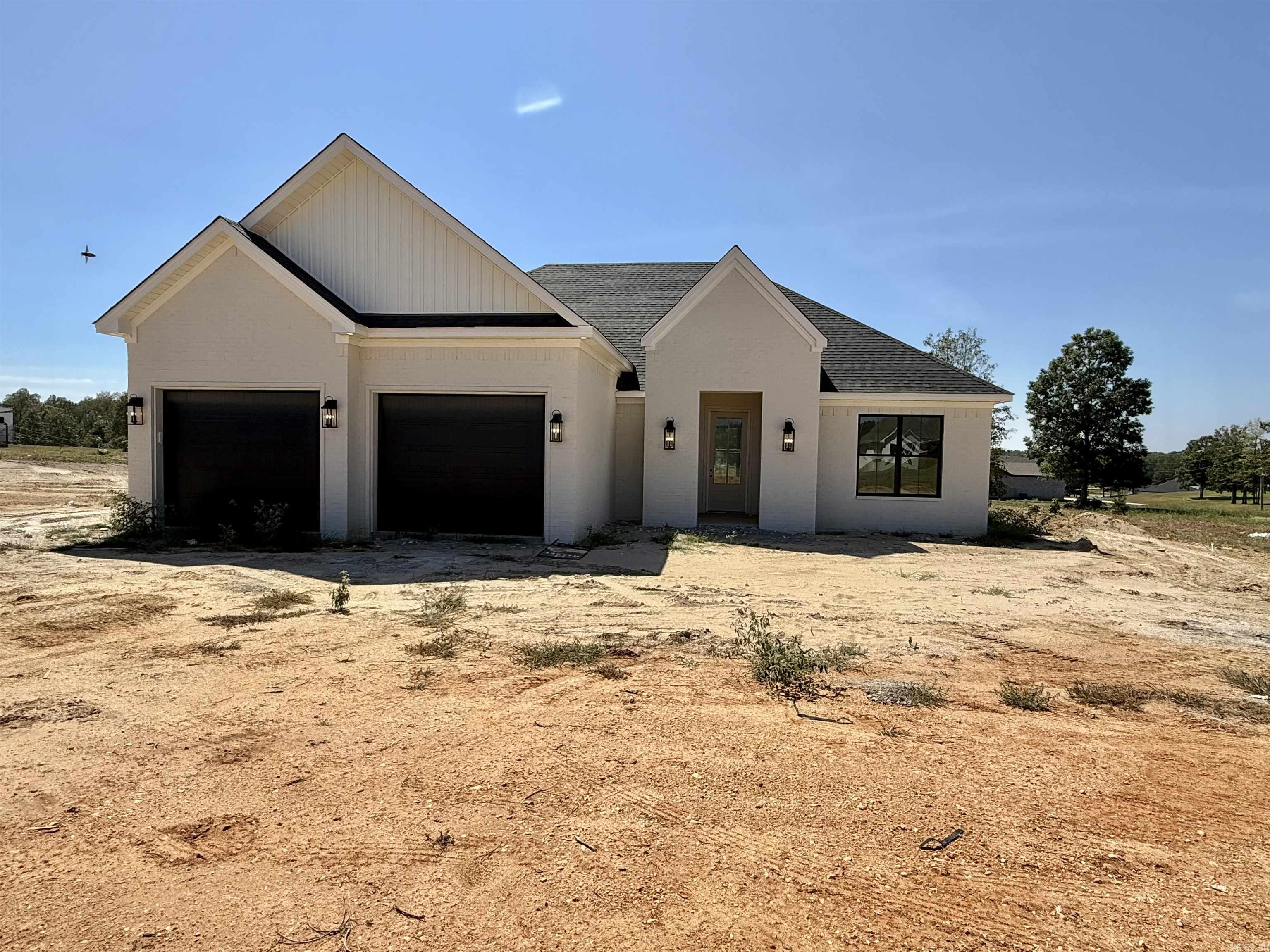 4015 Creek Top