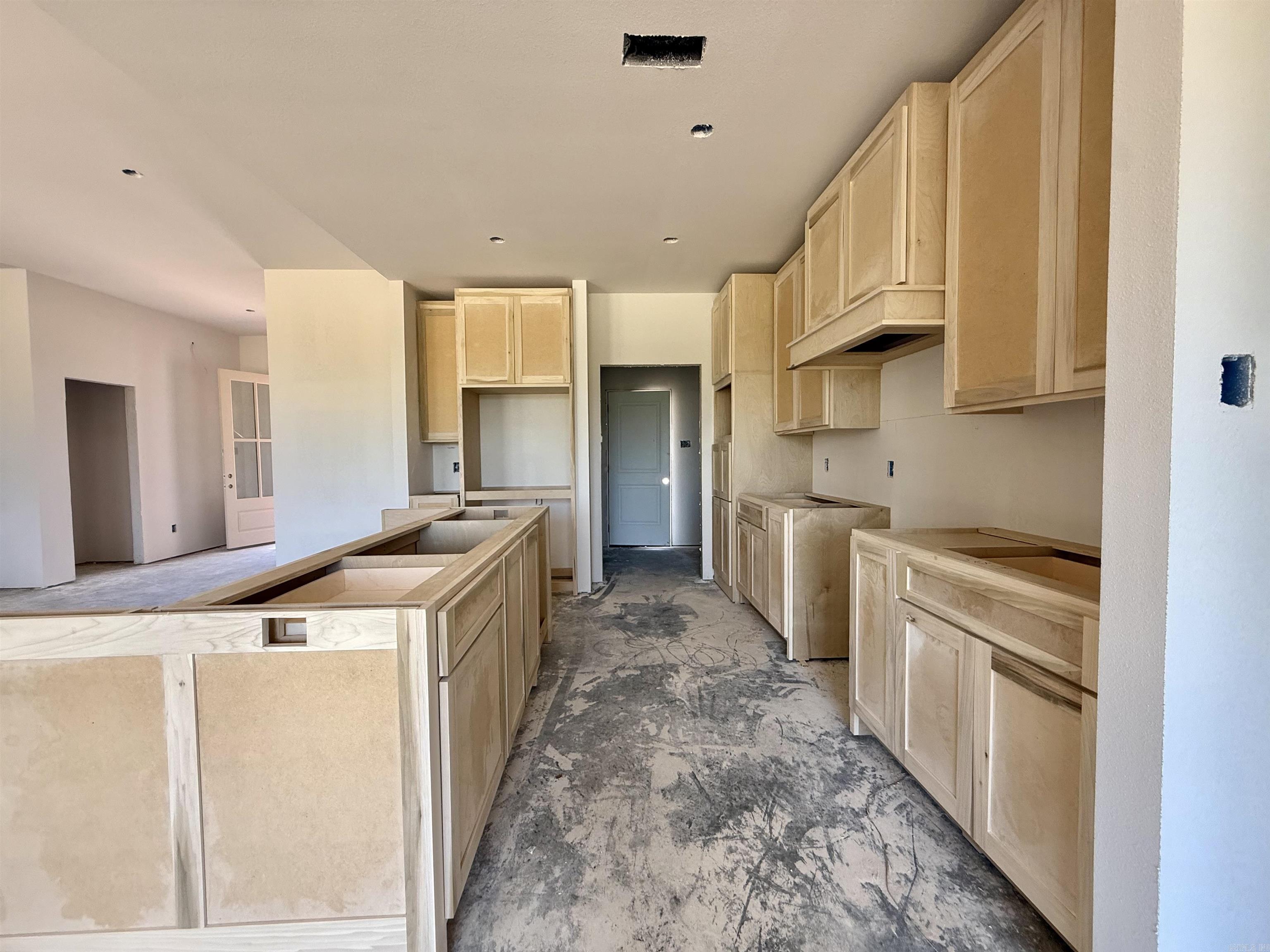 4015 Creek Top Property Photo 8