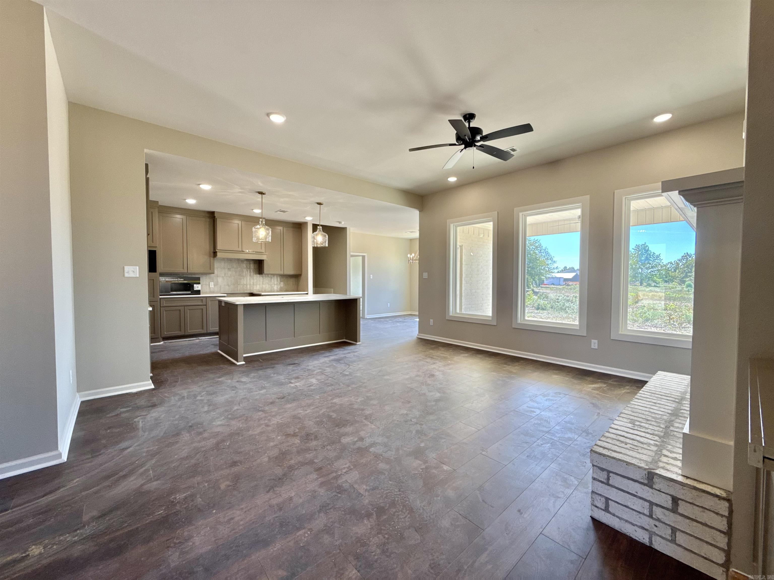 4015 Creek Top Property Photo 8