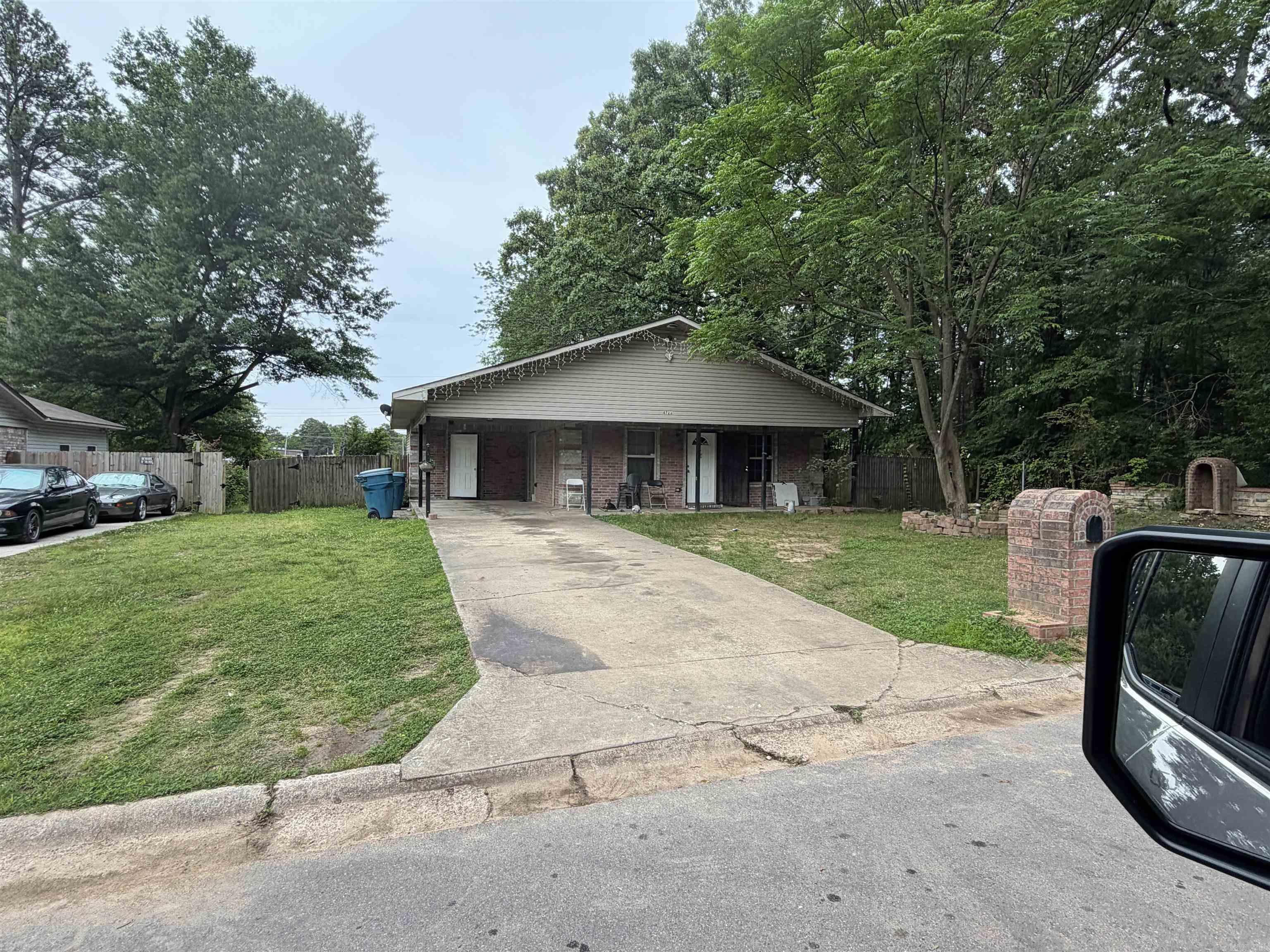 4723 Buckingham Place Property Photo 3