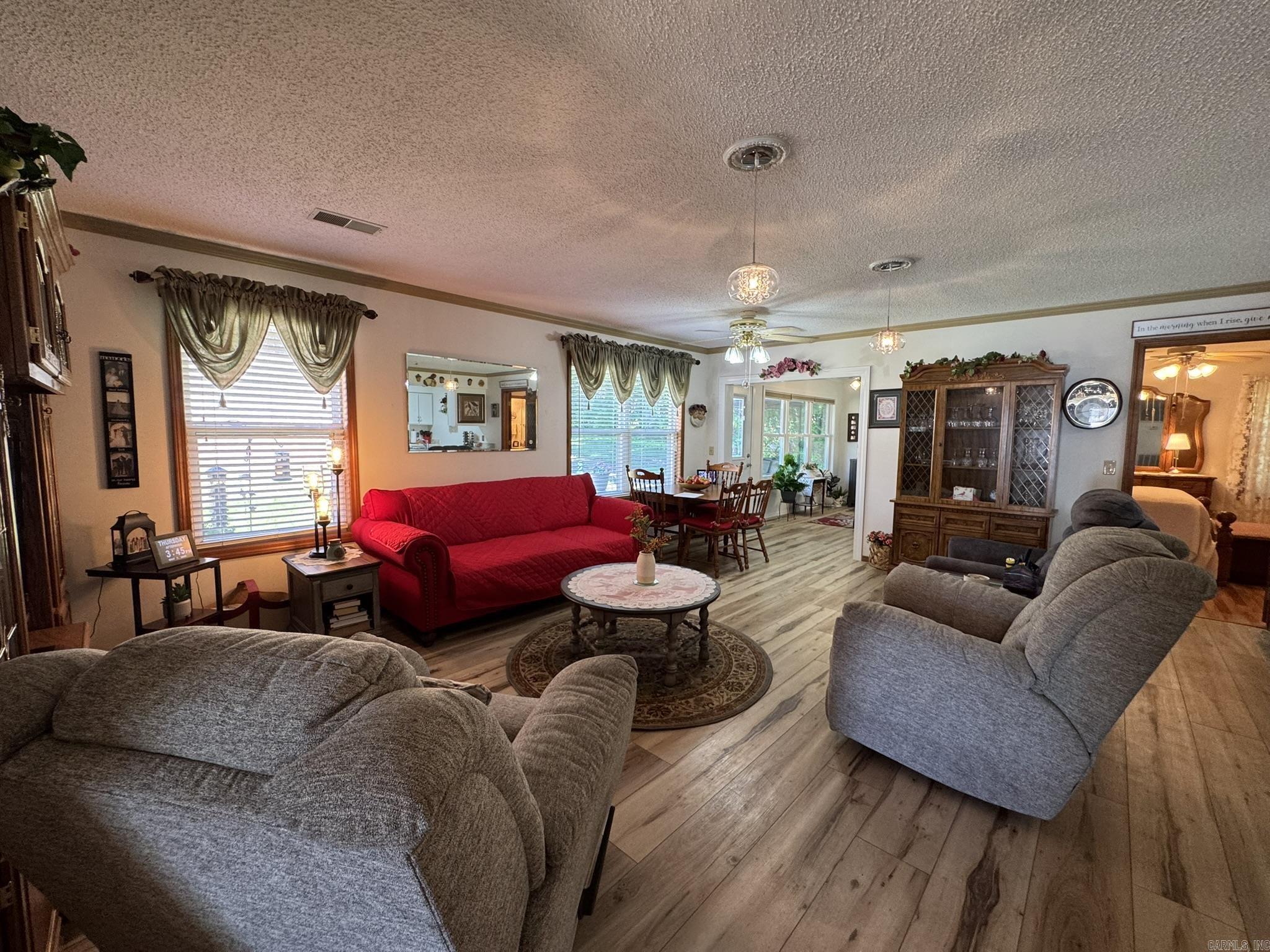 1586 Meadowhill Drive Property Photo 3