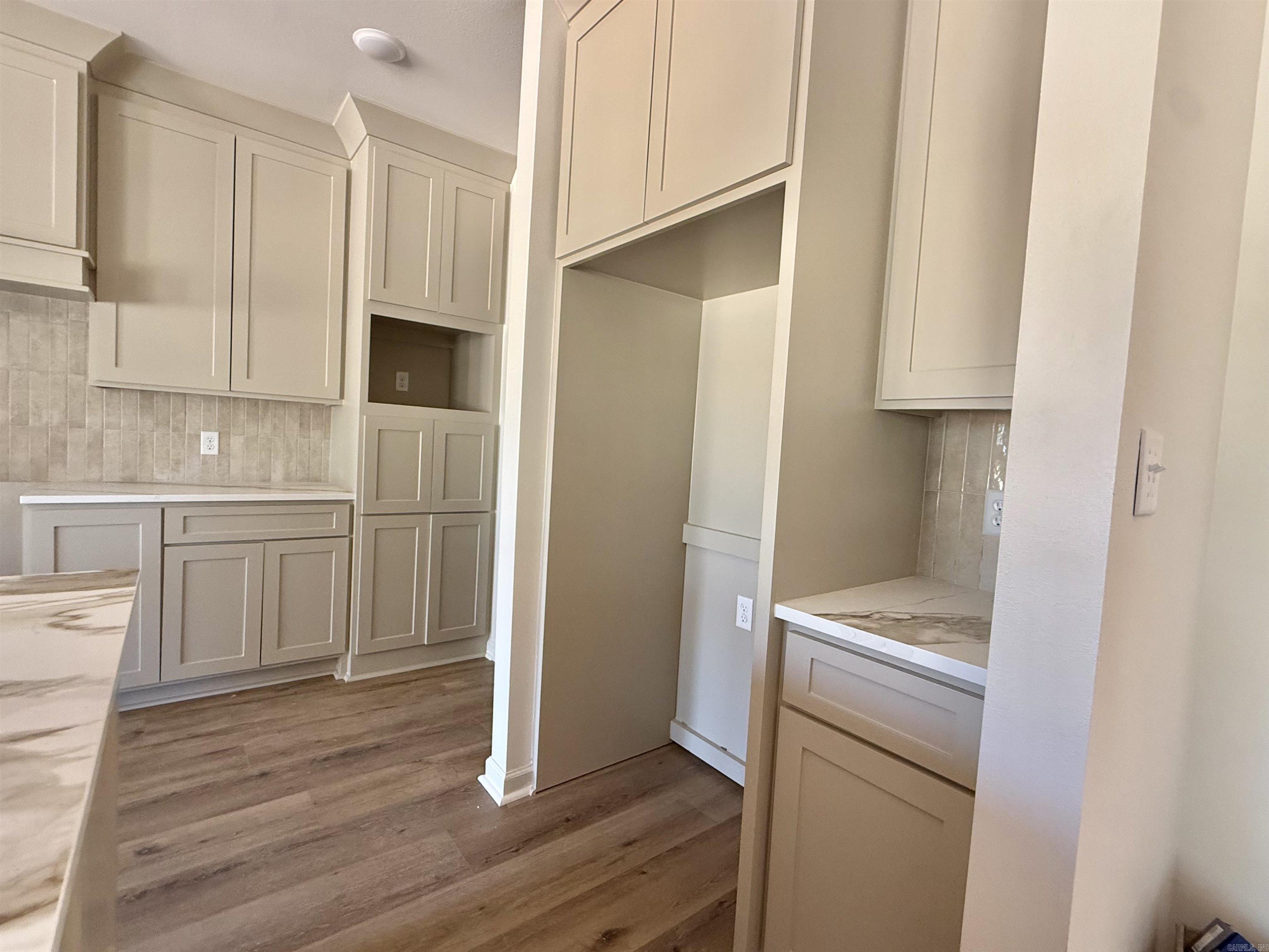 6838 Detonti Road Property Photo 7
