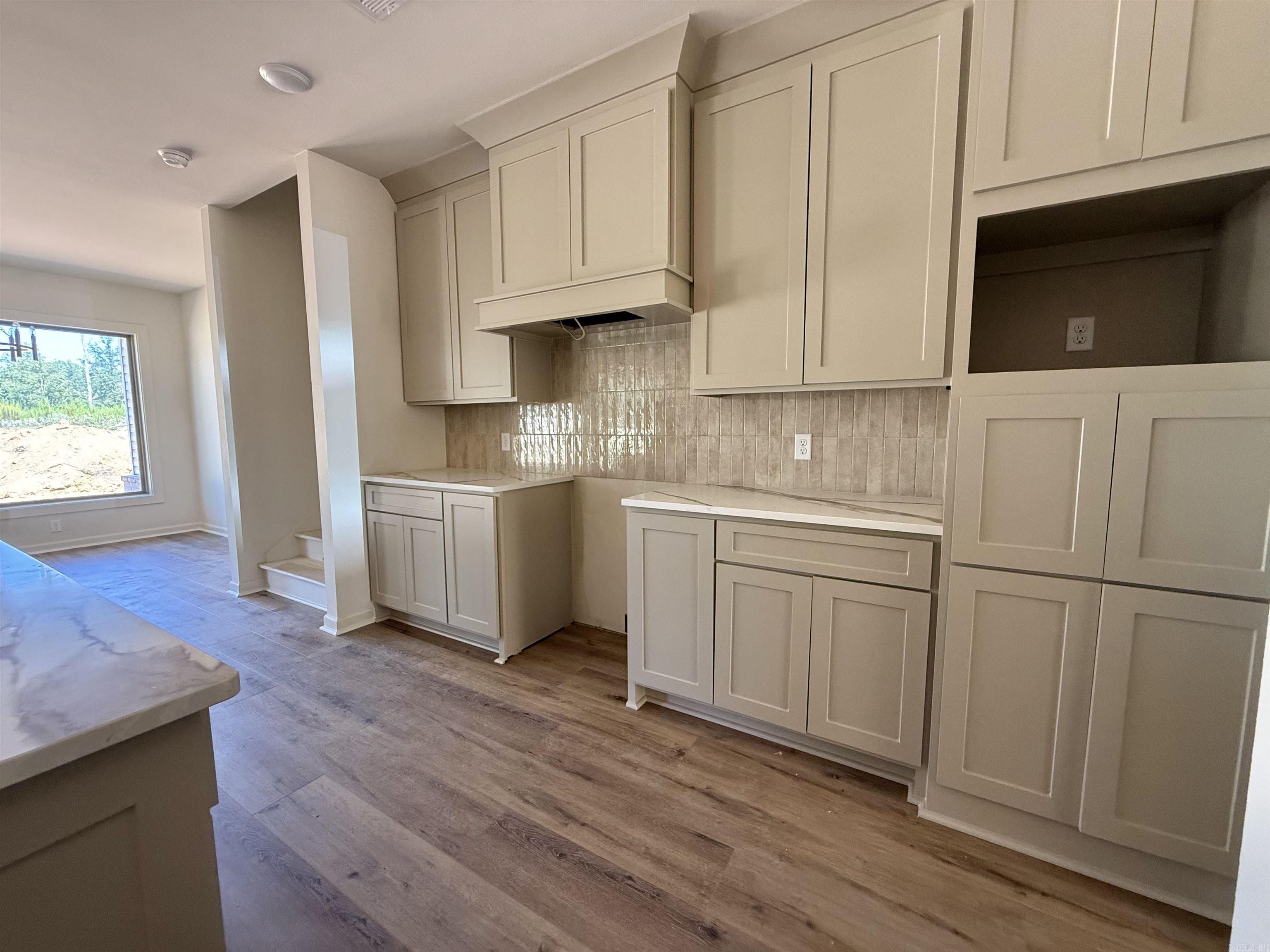 6838 Detonti Road Property Photo 8