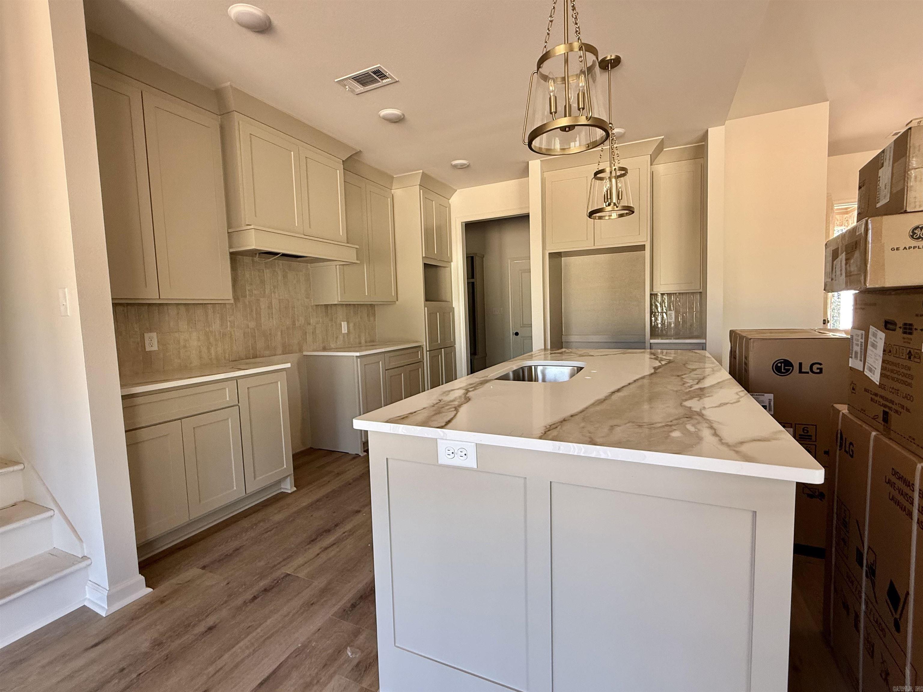 6838 Detonti Road Property Photo 9