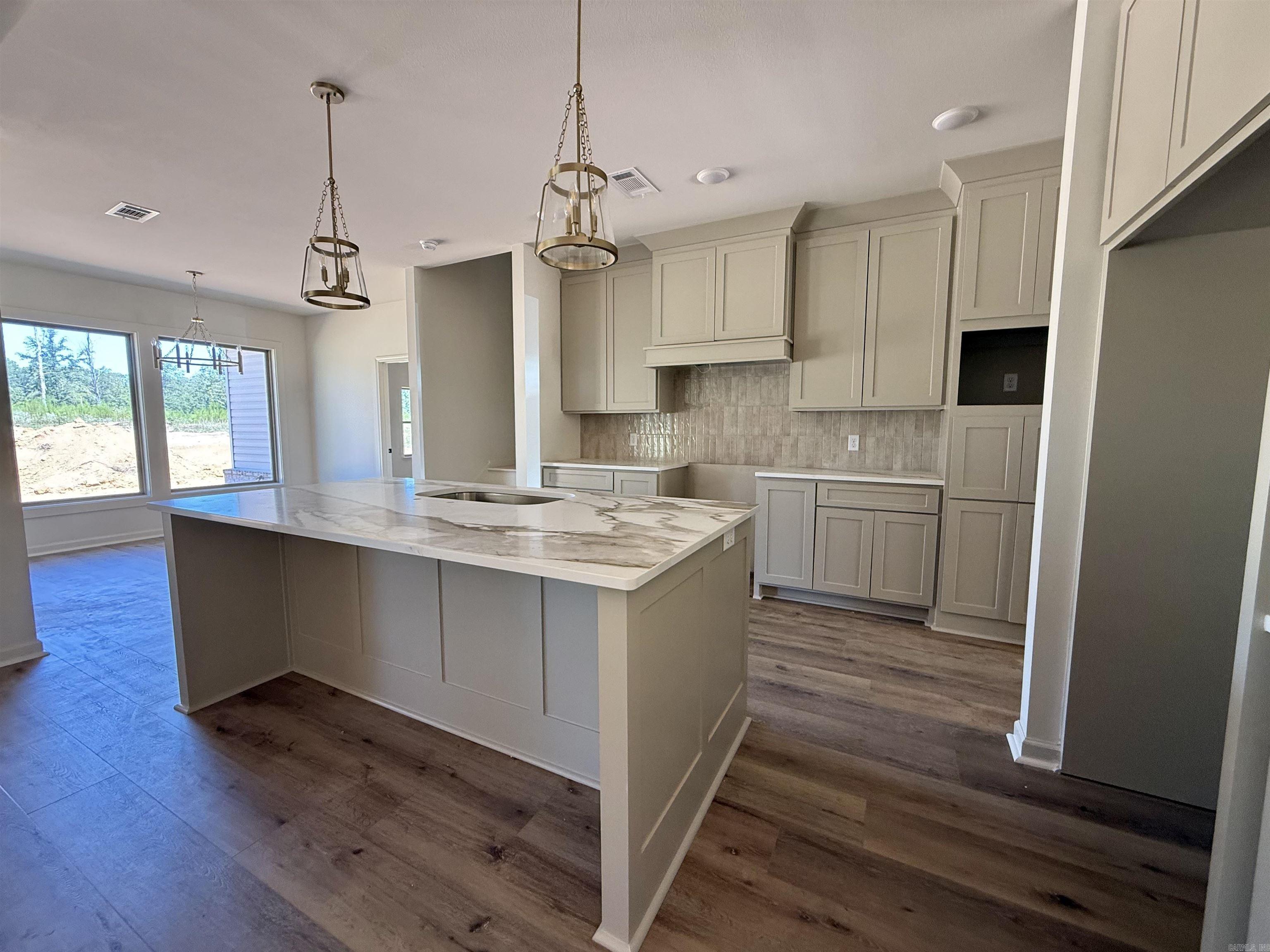 6838 Detonti Road Property Photo 9