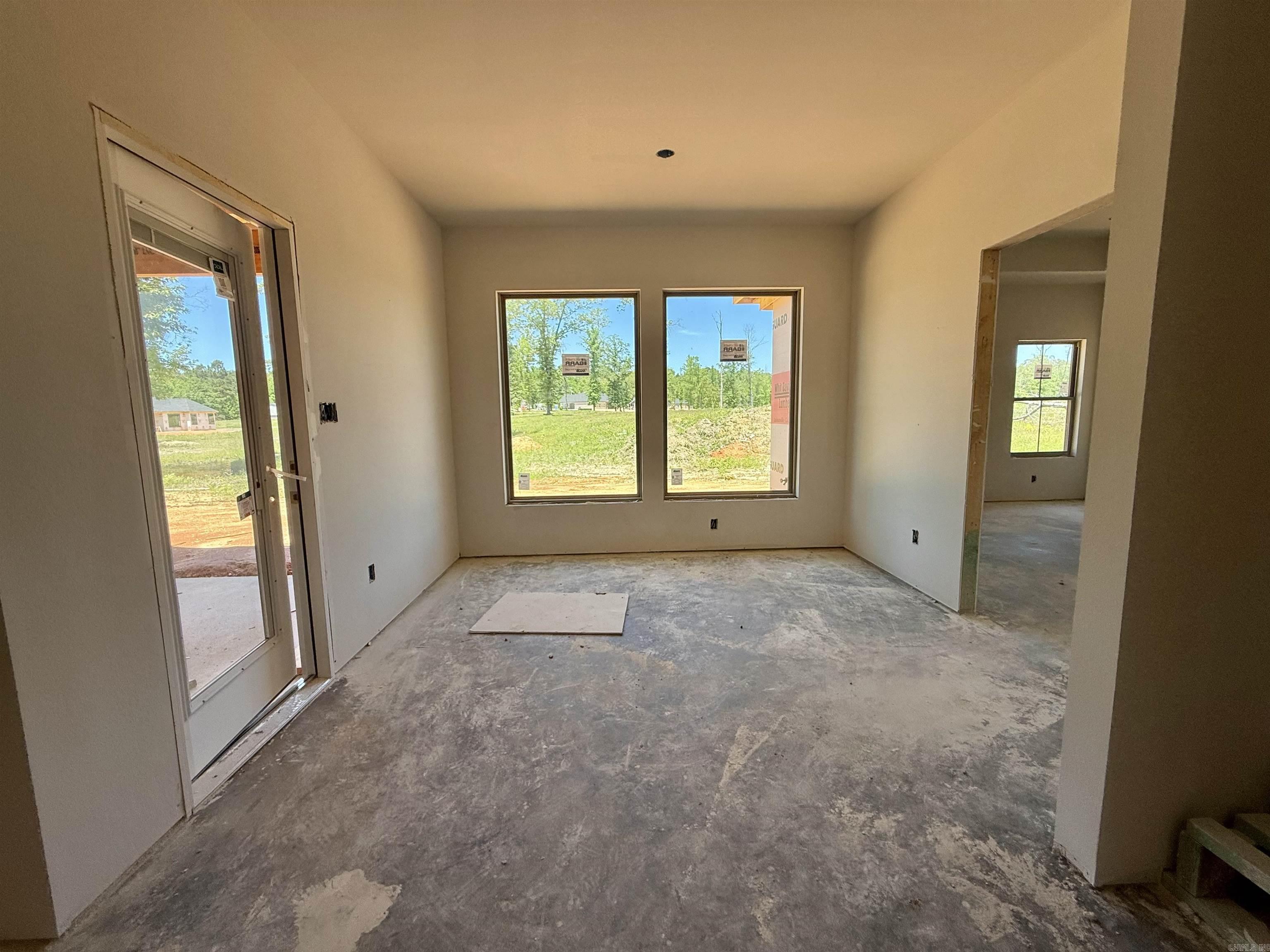 6838 Detonti Road Property Photo 12