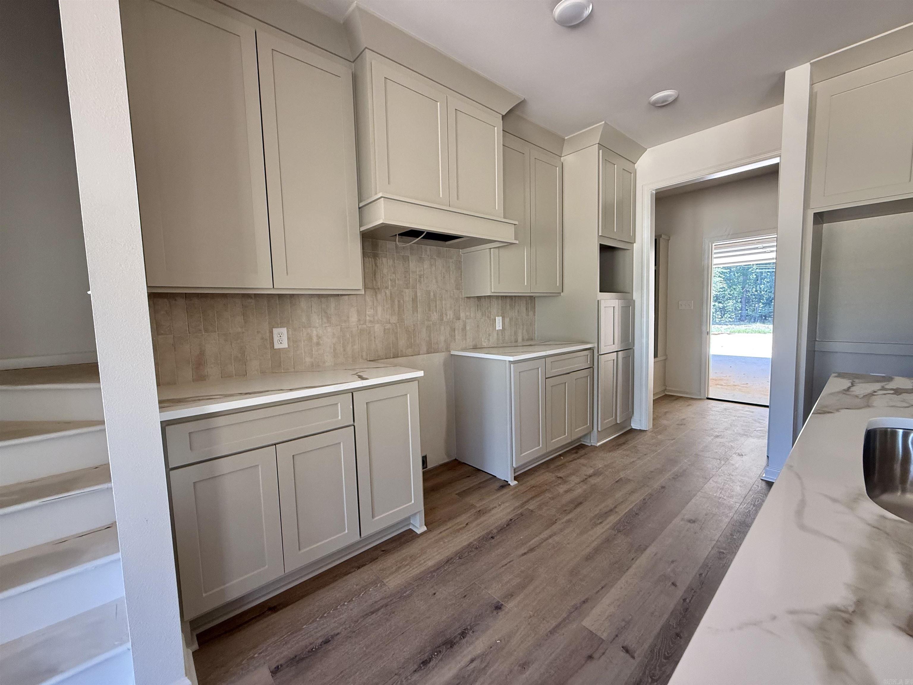 6838 Detonti Road Property Photo 12
