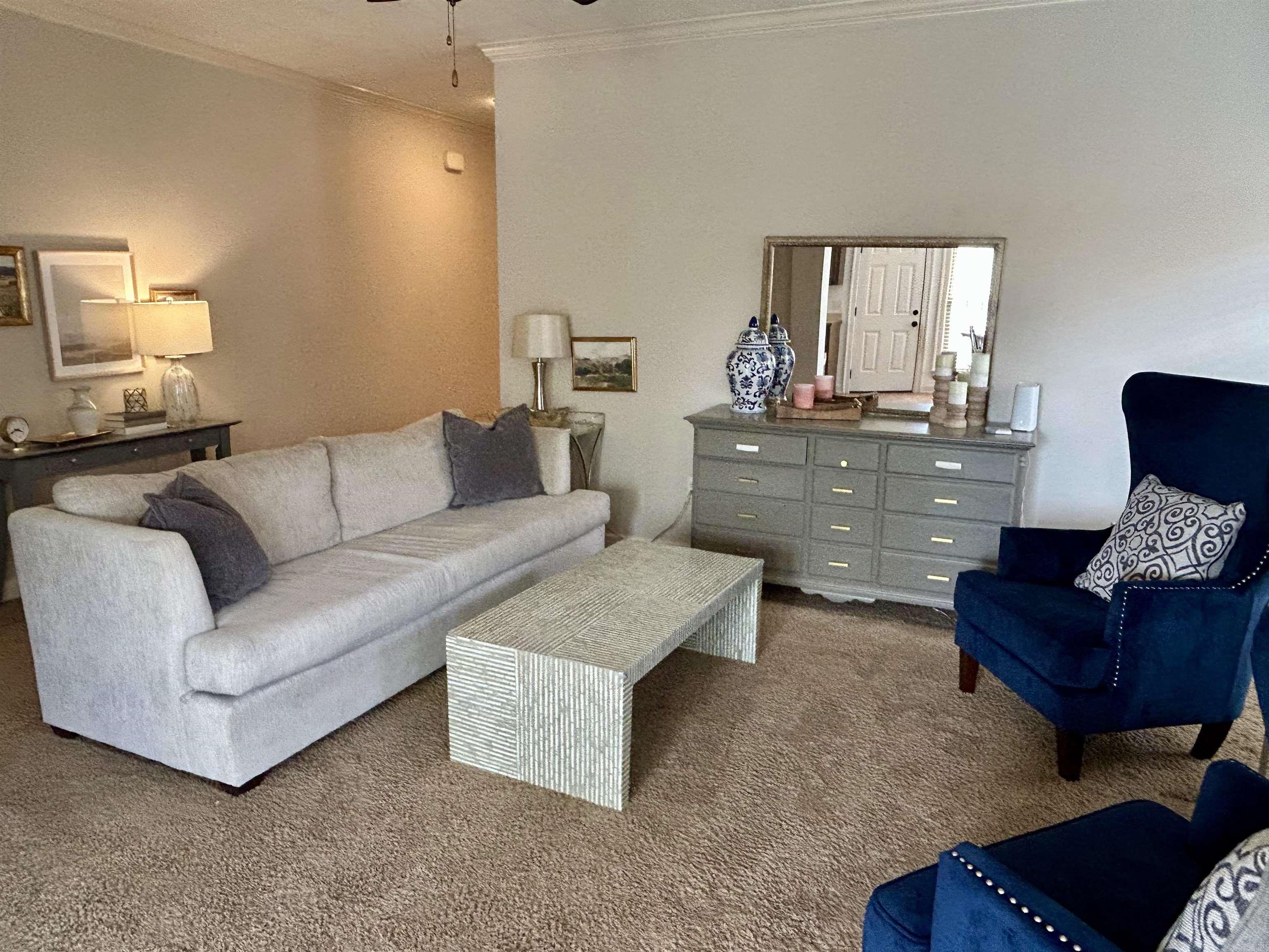 53 Oak Tree Circle Property Photo 2