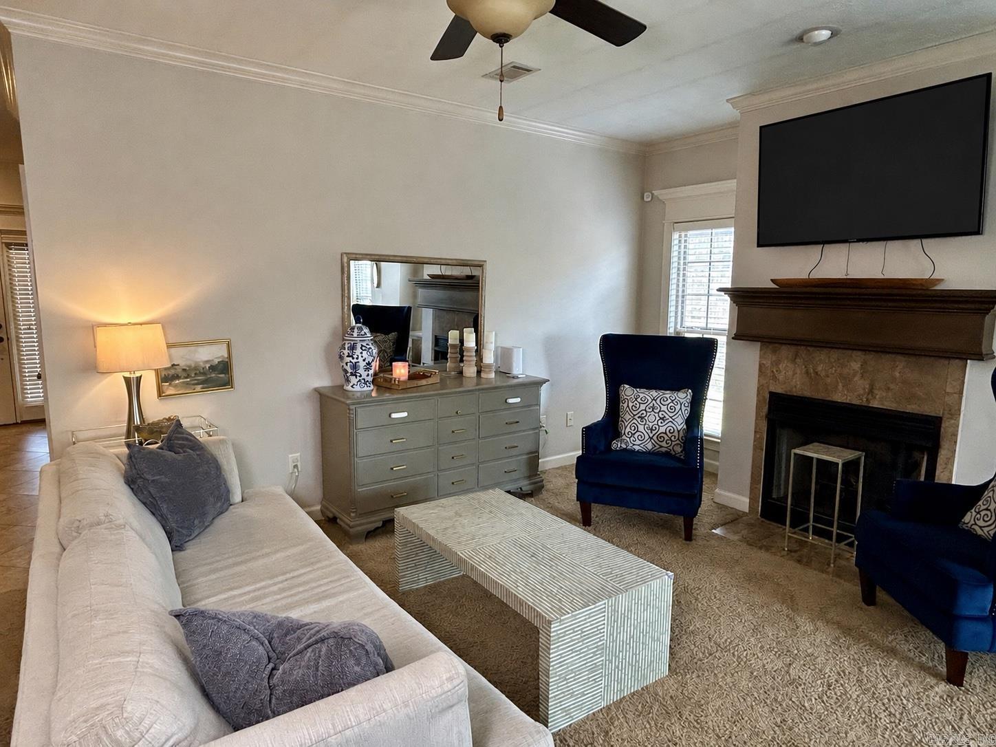 53 Oak Tree Circle Property Photo 3