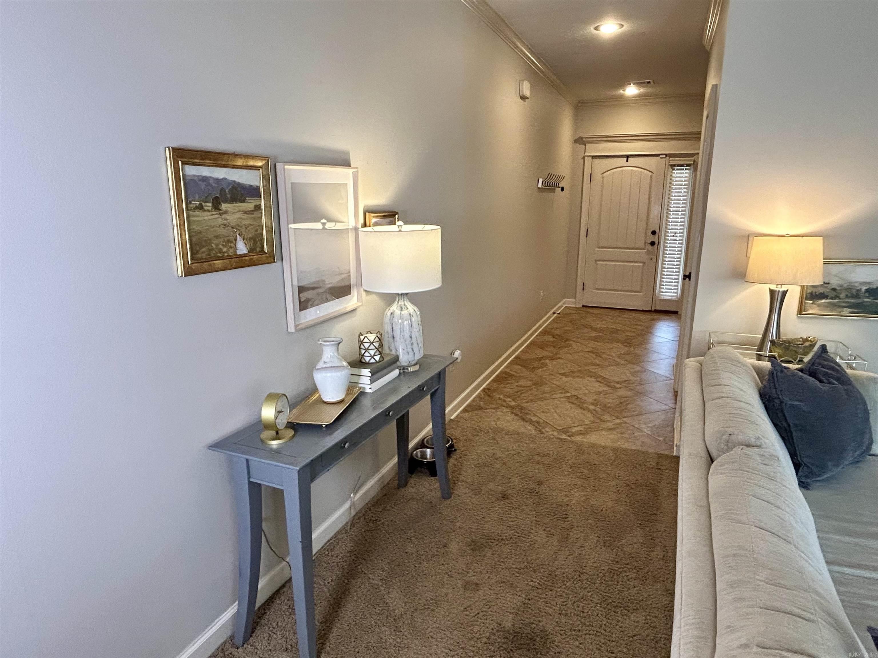 53 Oak Tree Circle Property Photo 8