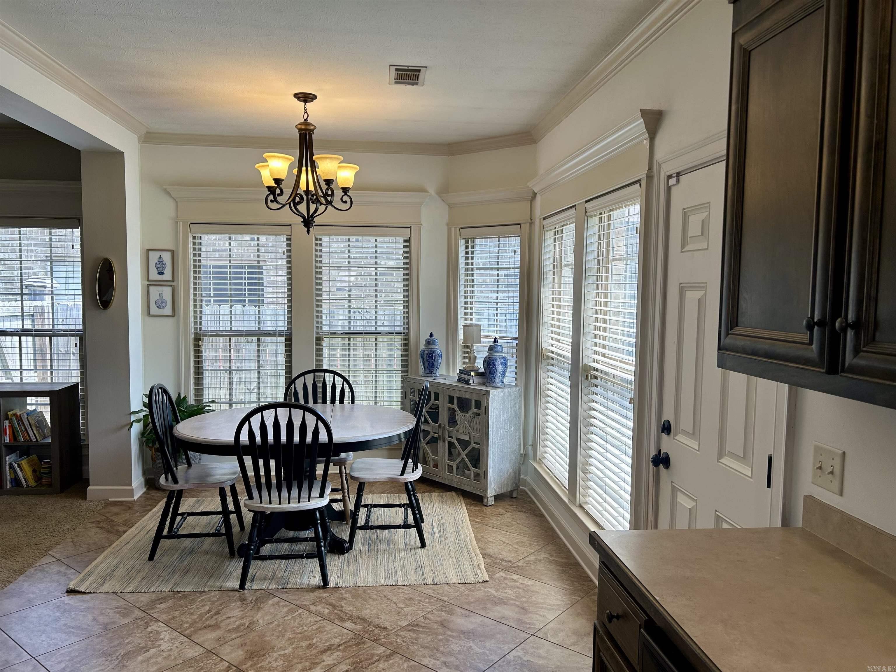 53 Oak Tree Circle Property Photo 12