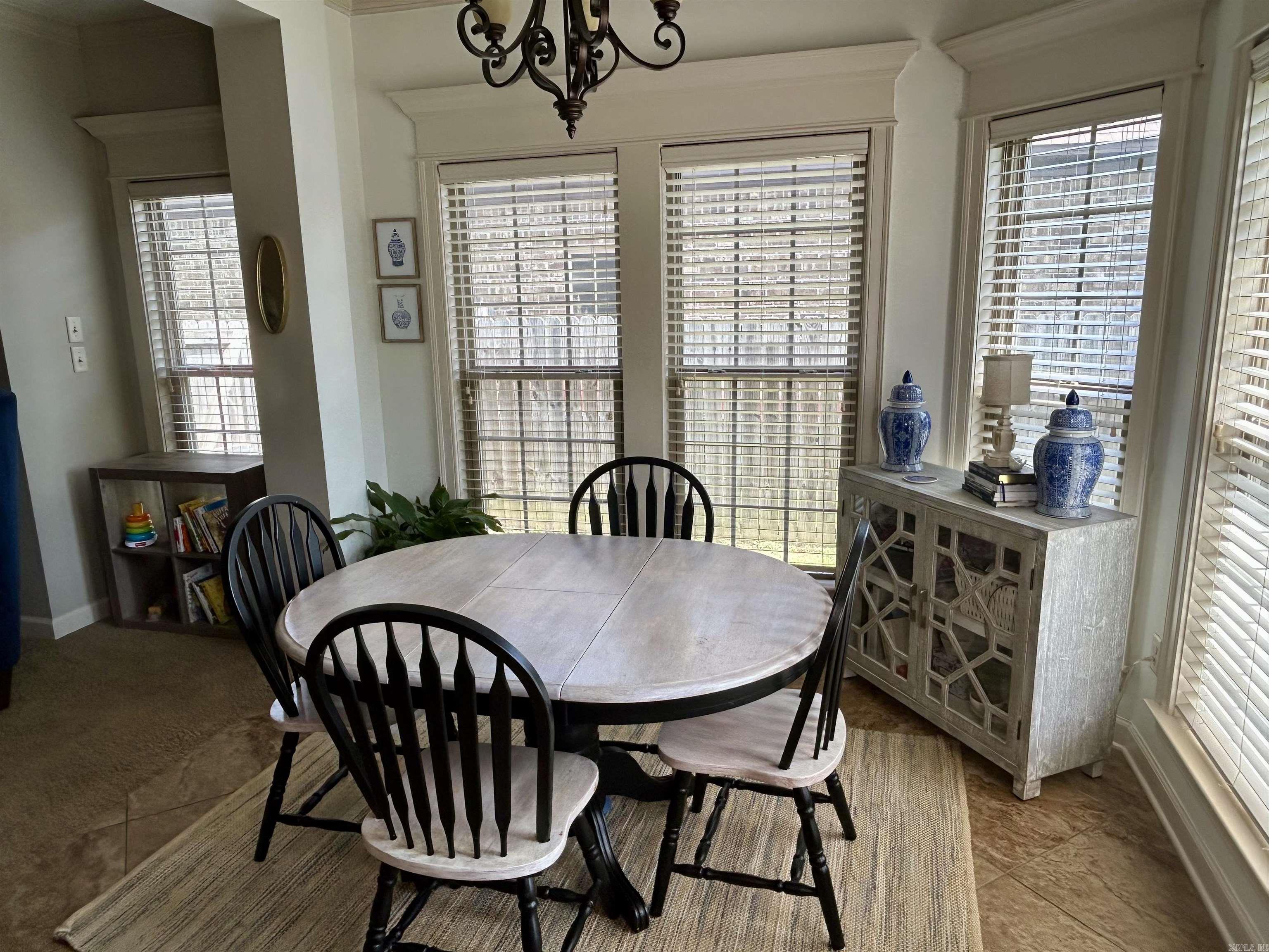 53 Oak Tree Circle Property Photo 13