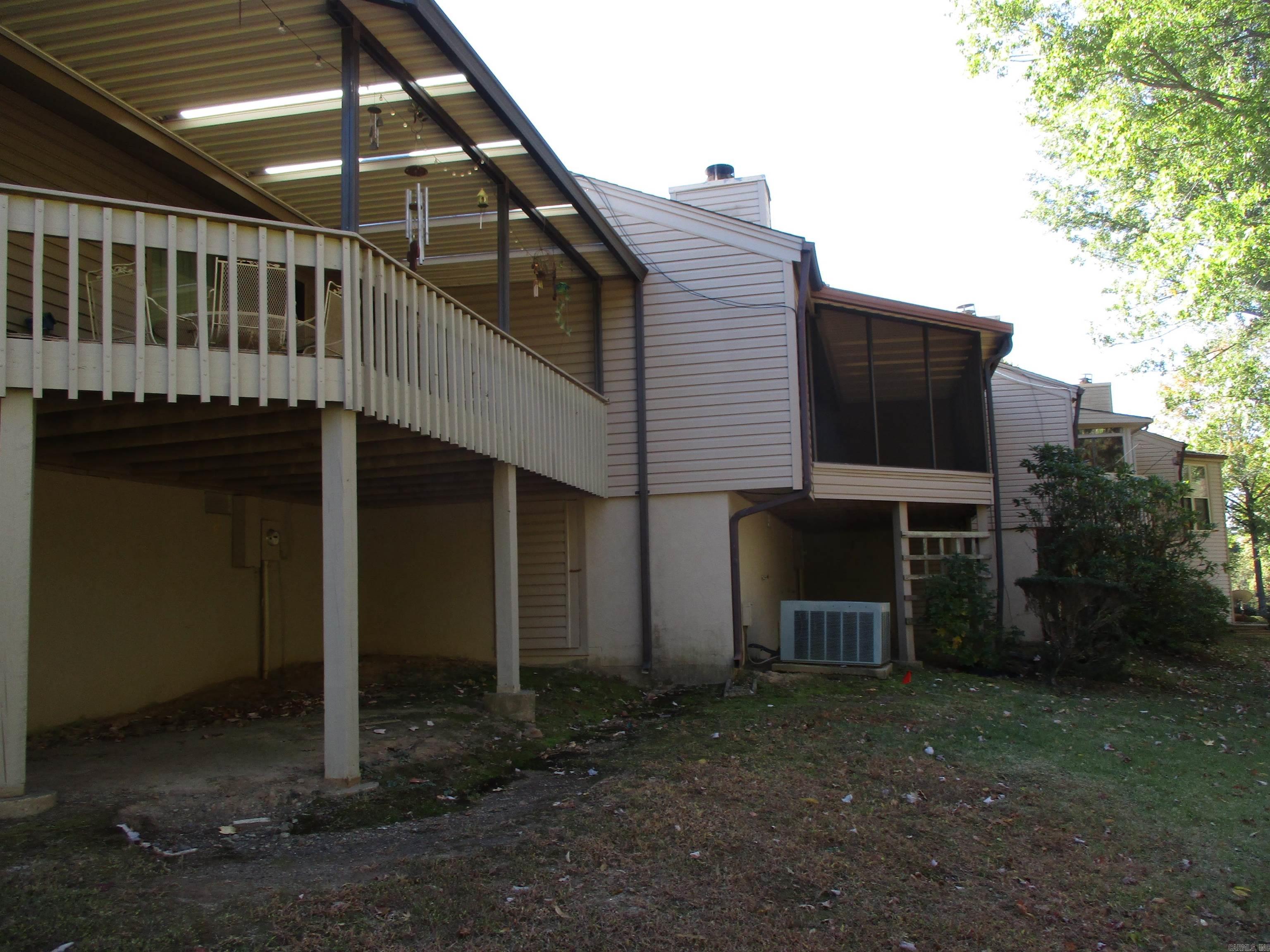 601 Woodlawn Dr. #23 Property Photo 6