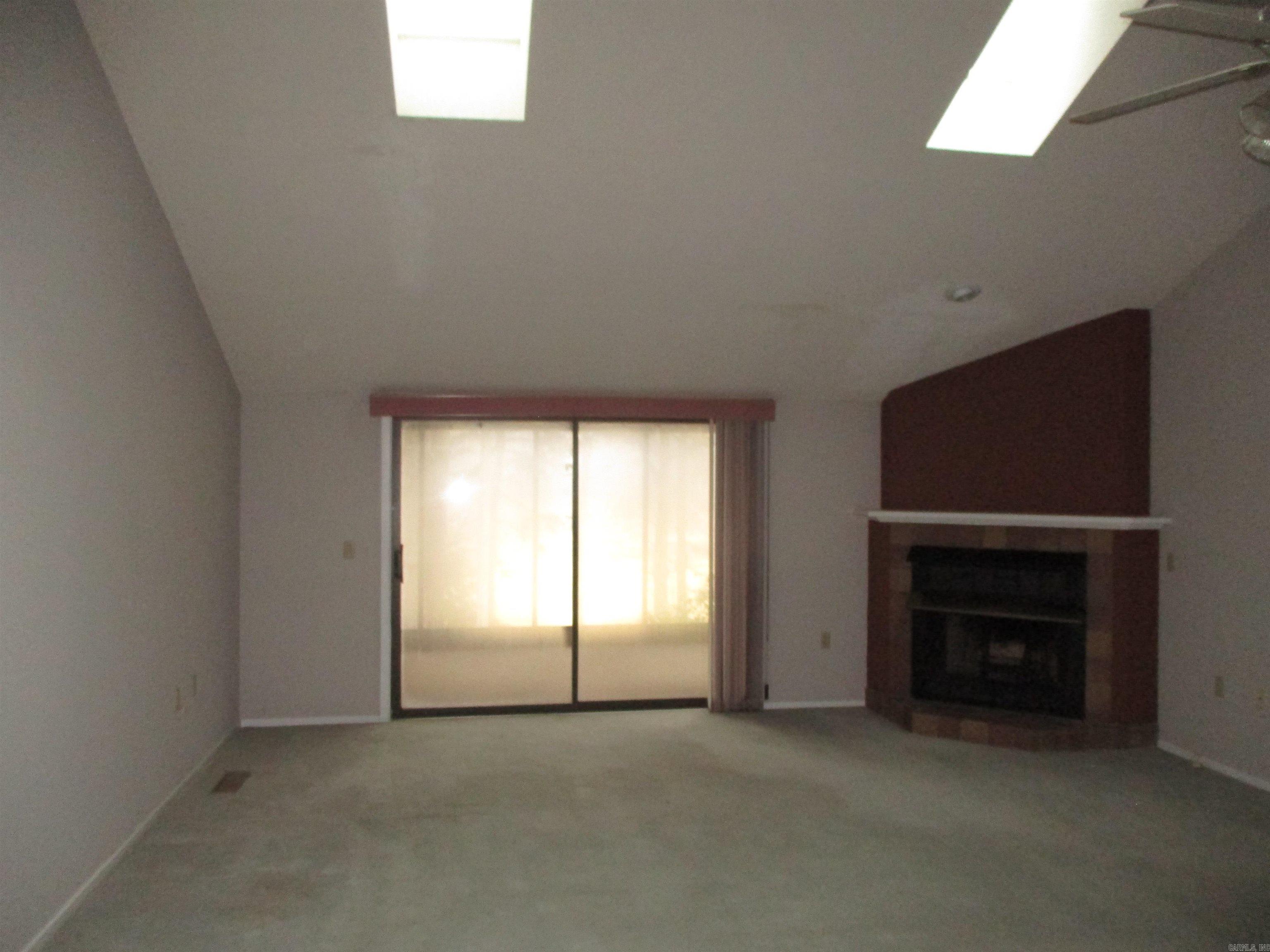 601 Woodlawn Dr. #23 Property Photo 11