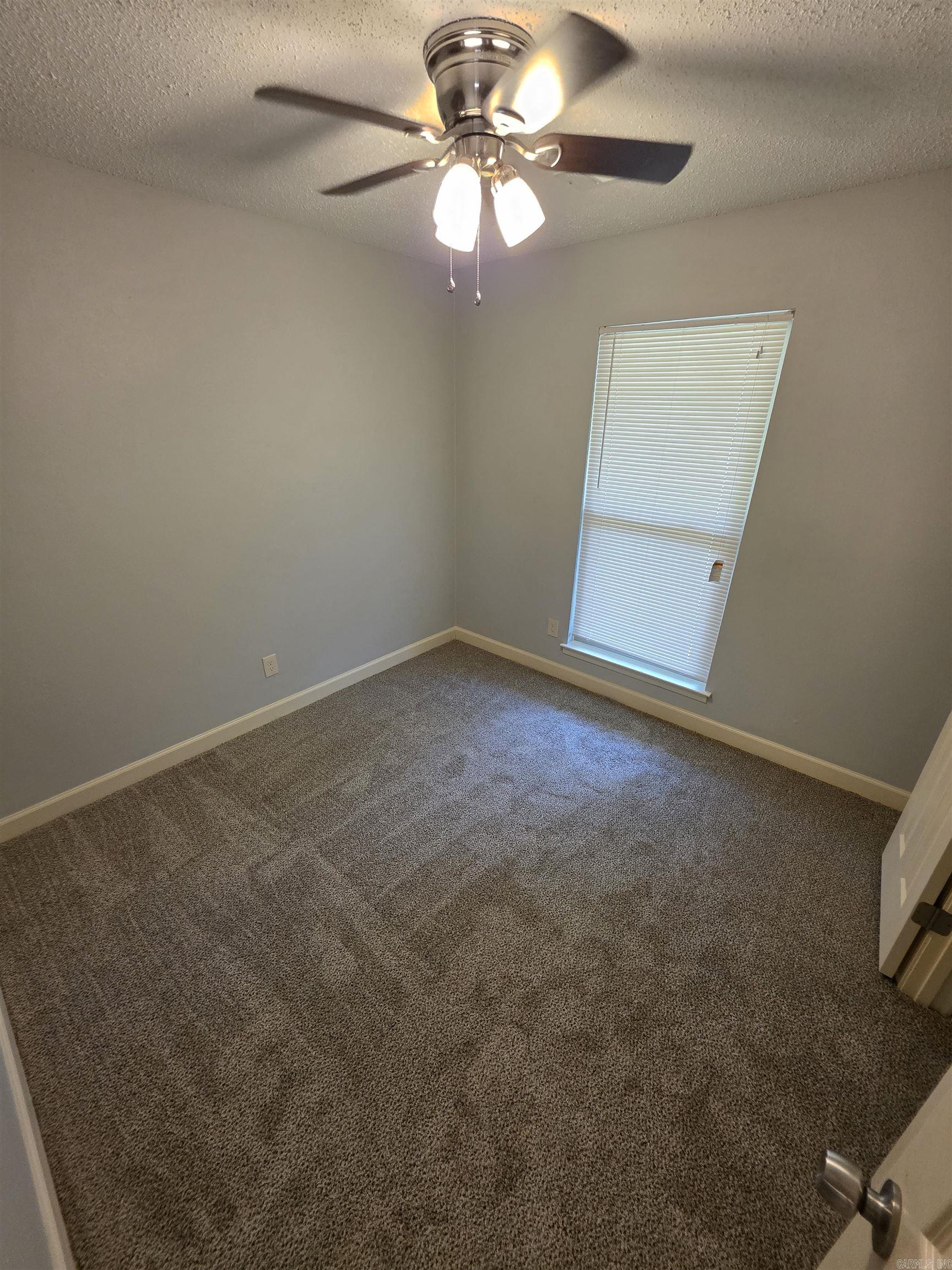5400 Southboro Drive Property Photo 6