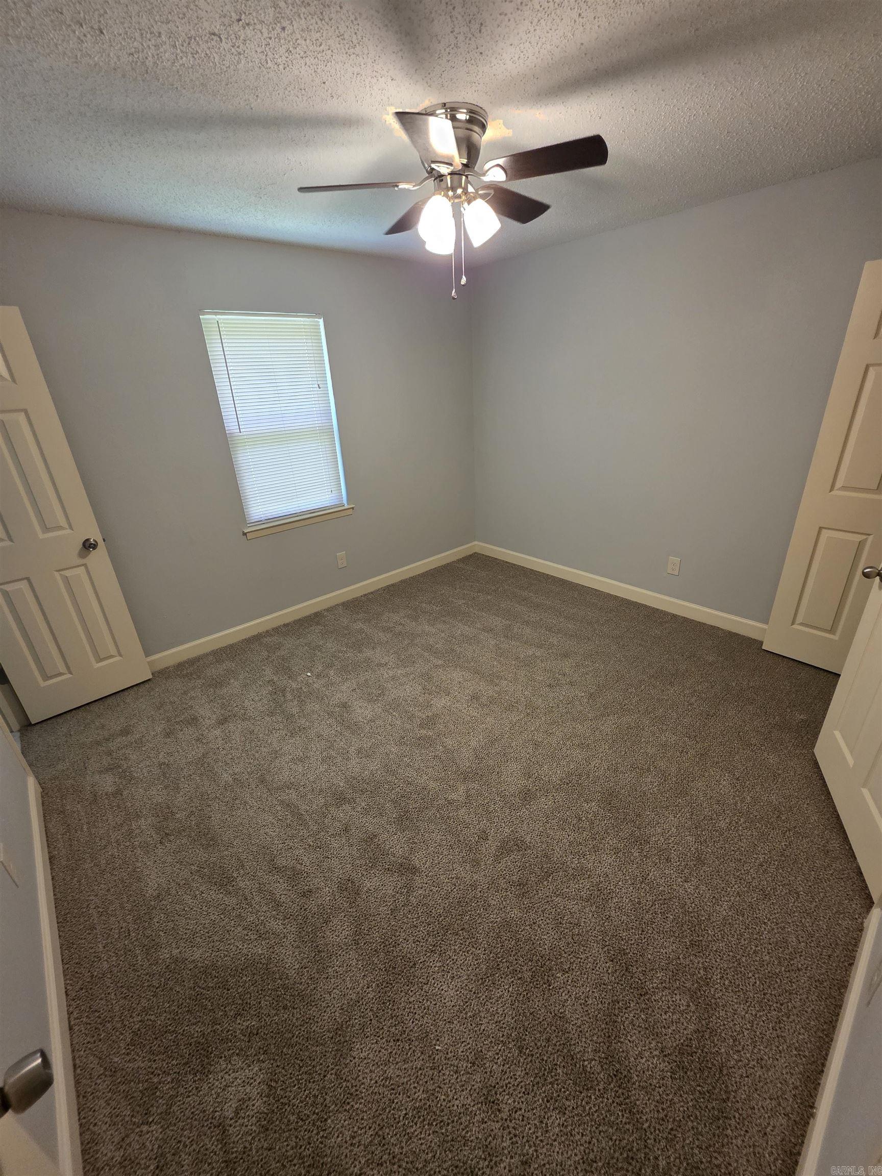 5400 Southboro Drive Property Photo 8