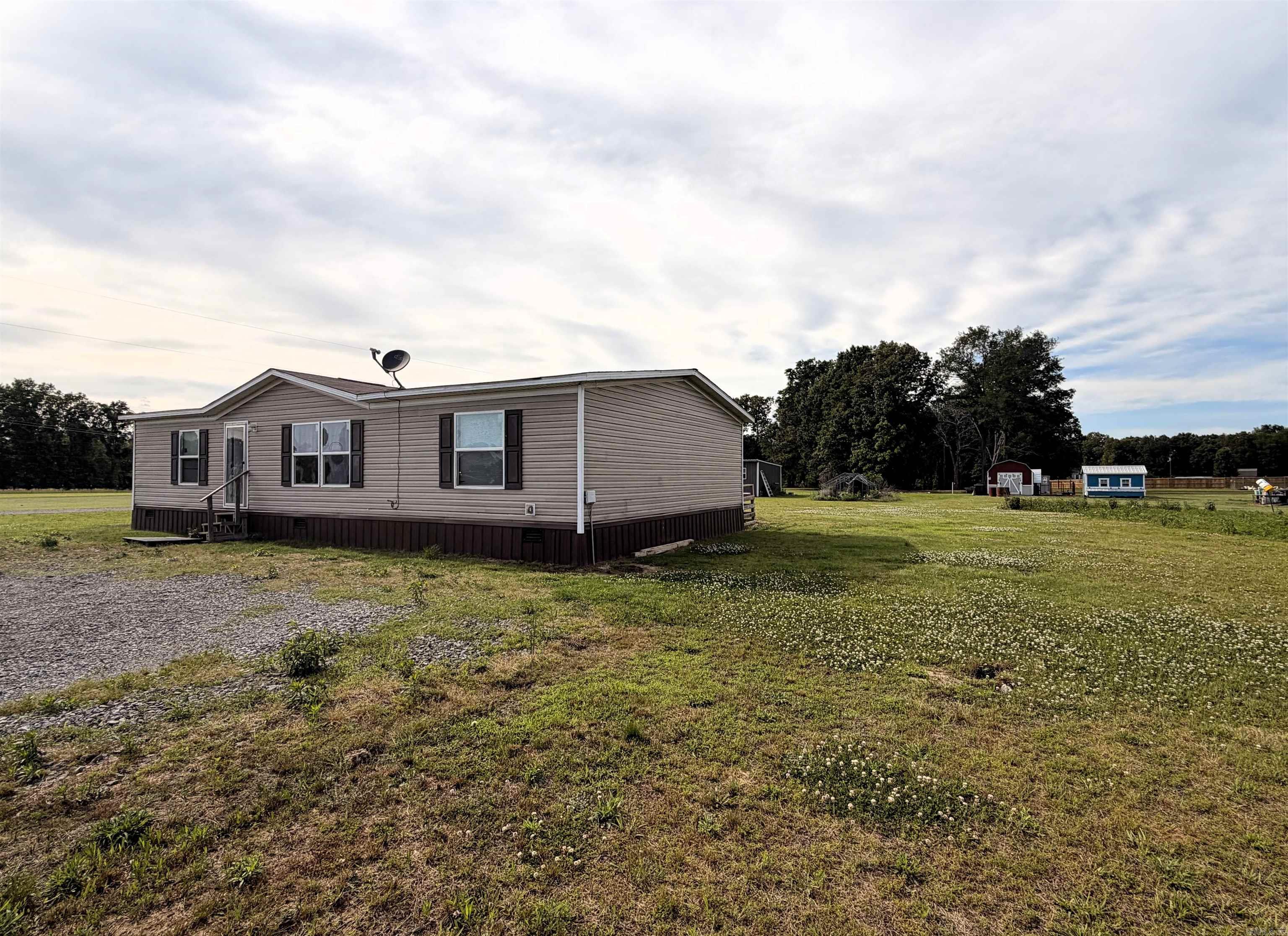 12798 Griffin Road Property Photo 4