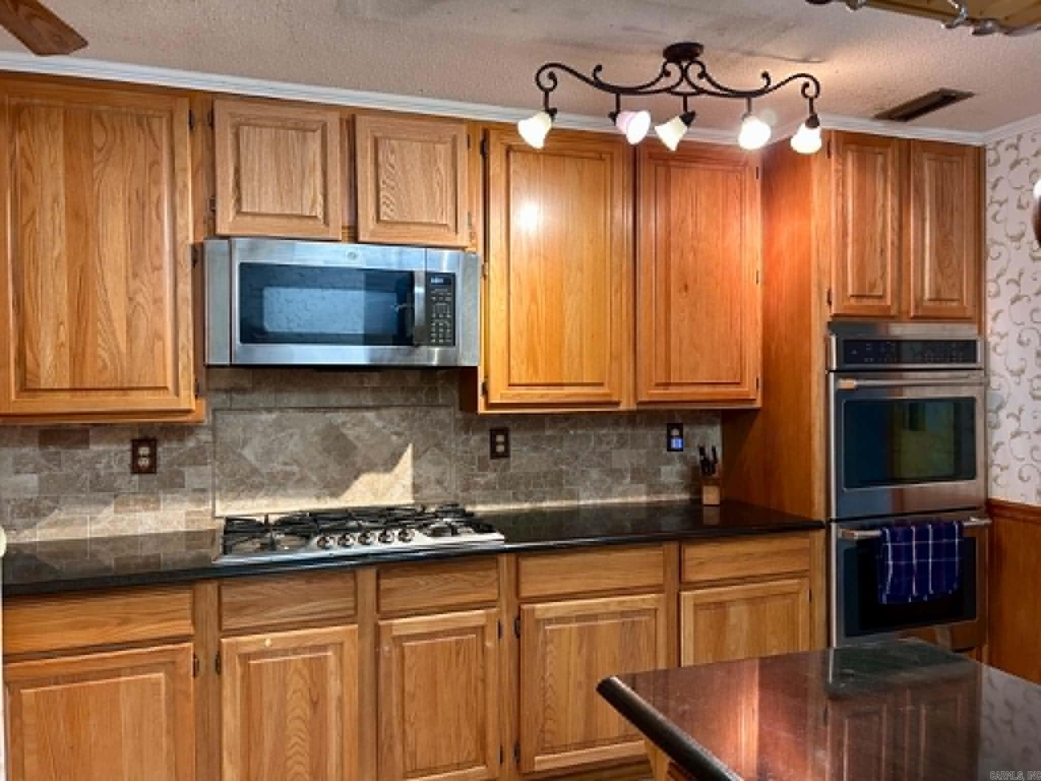 3101 Roseman Road Property Photo 8