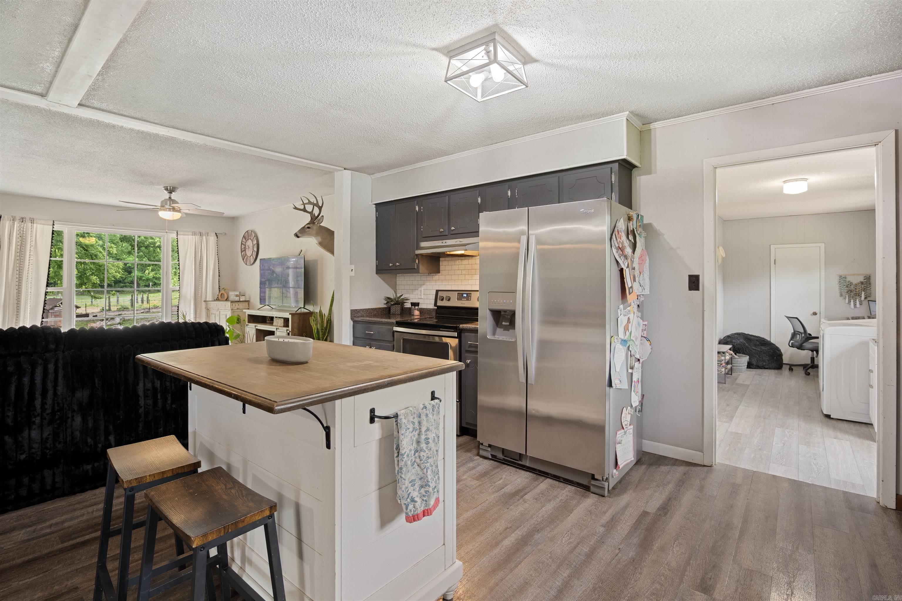 471 Lawrence Road 201 Property Photo 11