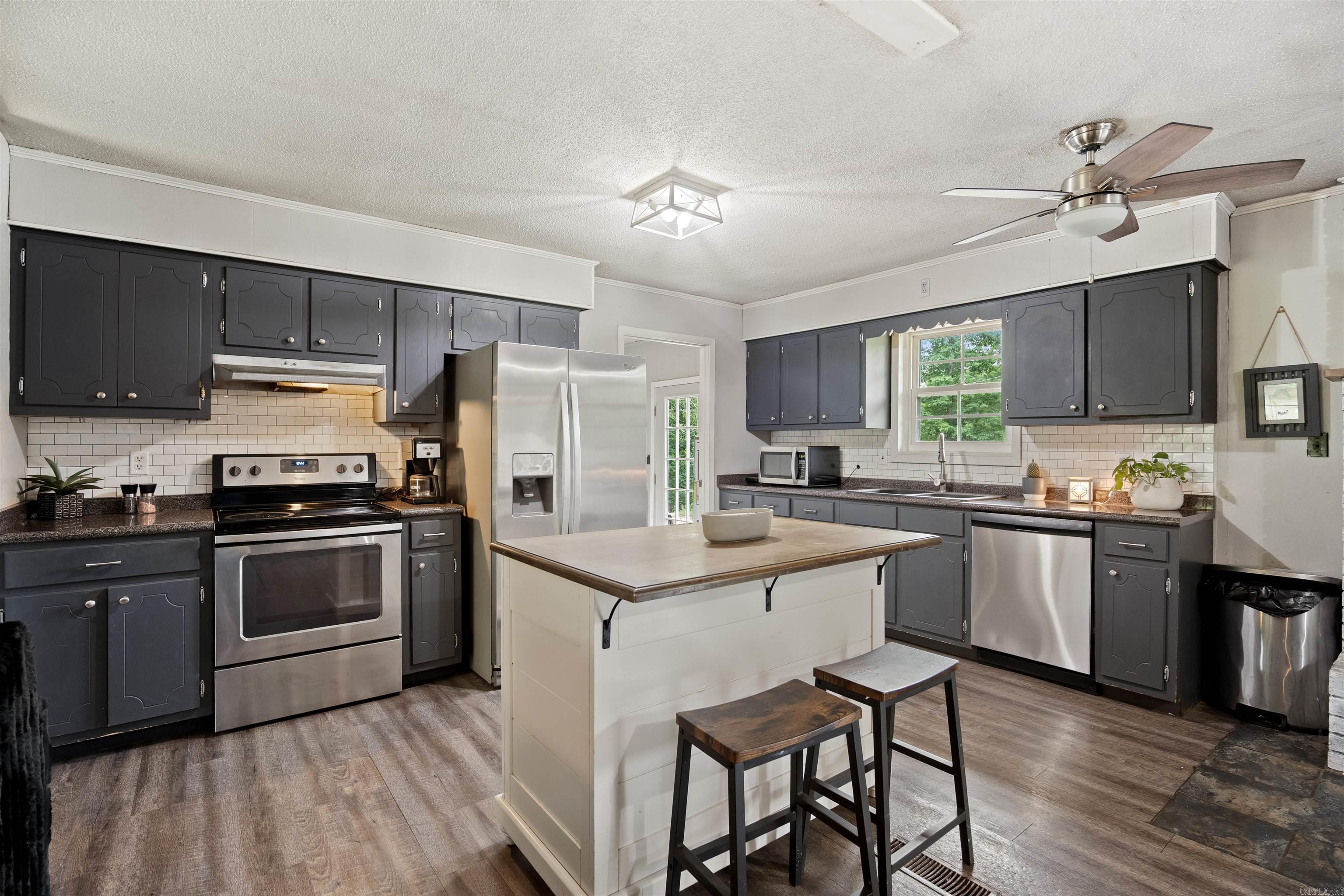 471 Lawrence Road 201 Property Photo 12