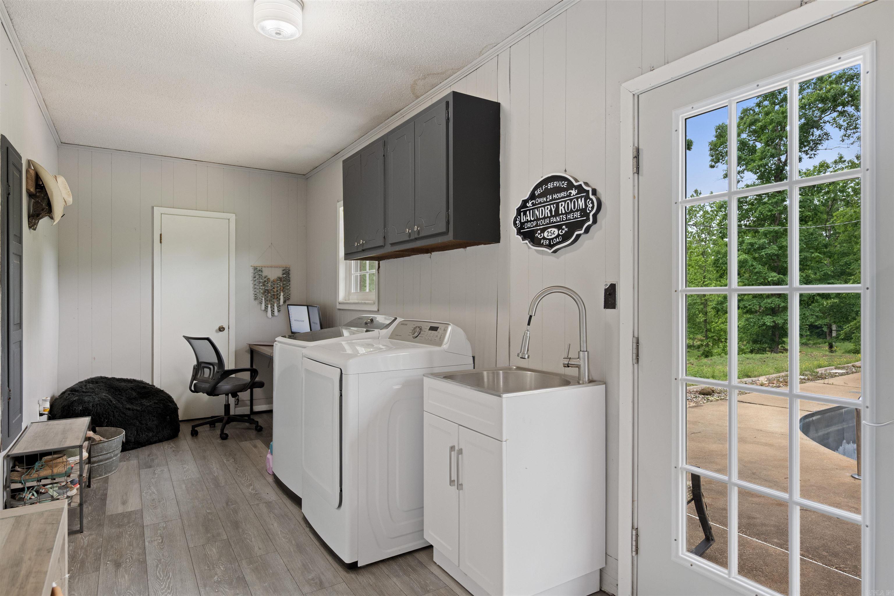 471 Lawrence Road 201 Property Photo 14